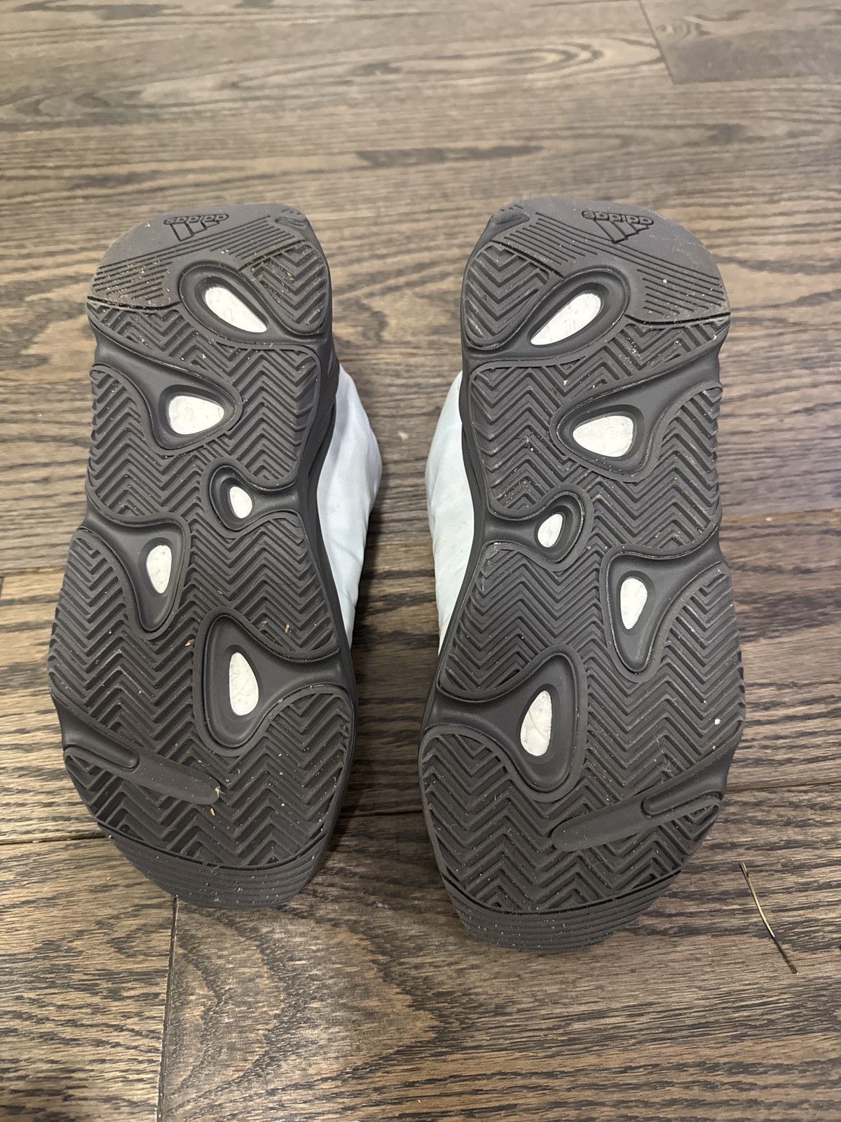 Yeezy Adidas Yeezy 700 MNVN Blue Tint Size US 7.5 / IT 37.5 - 6 Thumbnail
