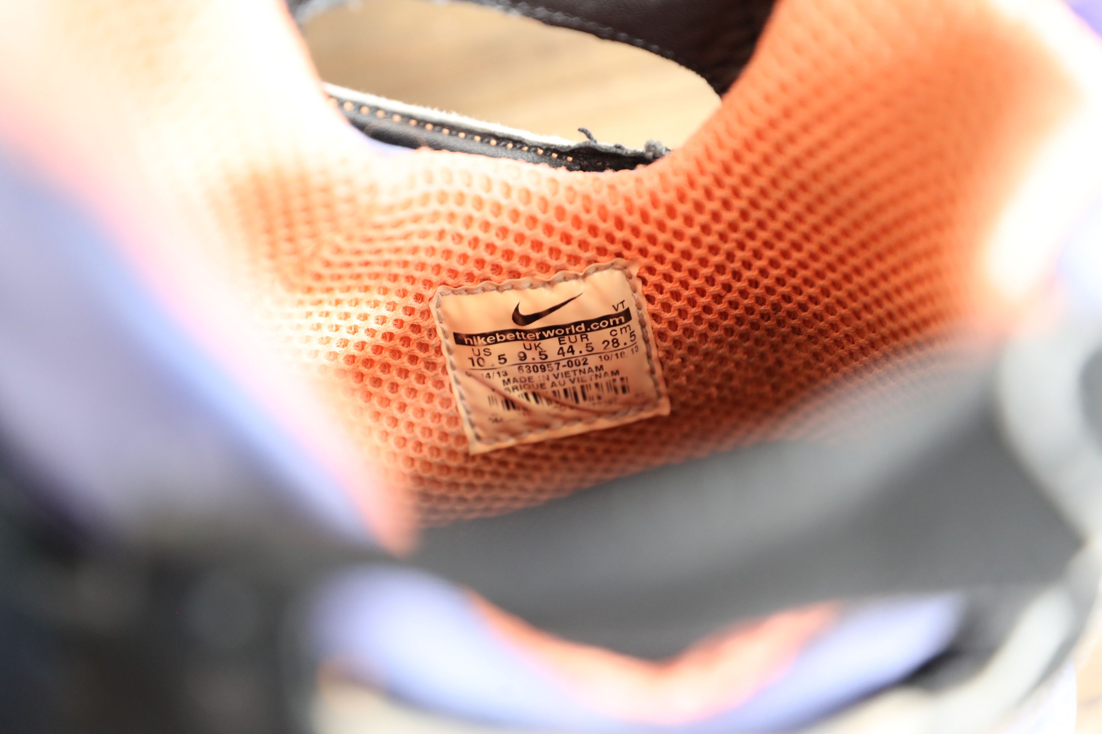 Nike Nike Air Tech Challenge Huarache Suns (10.5) Size US 10.5 / EU 43-44 - 15 Thumbnail