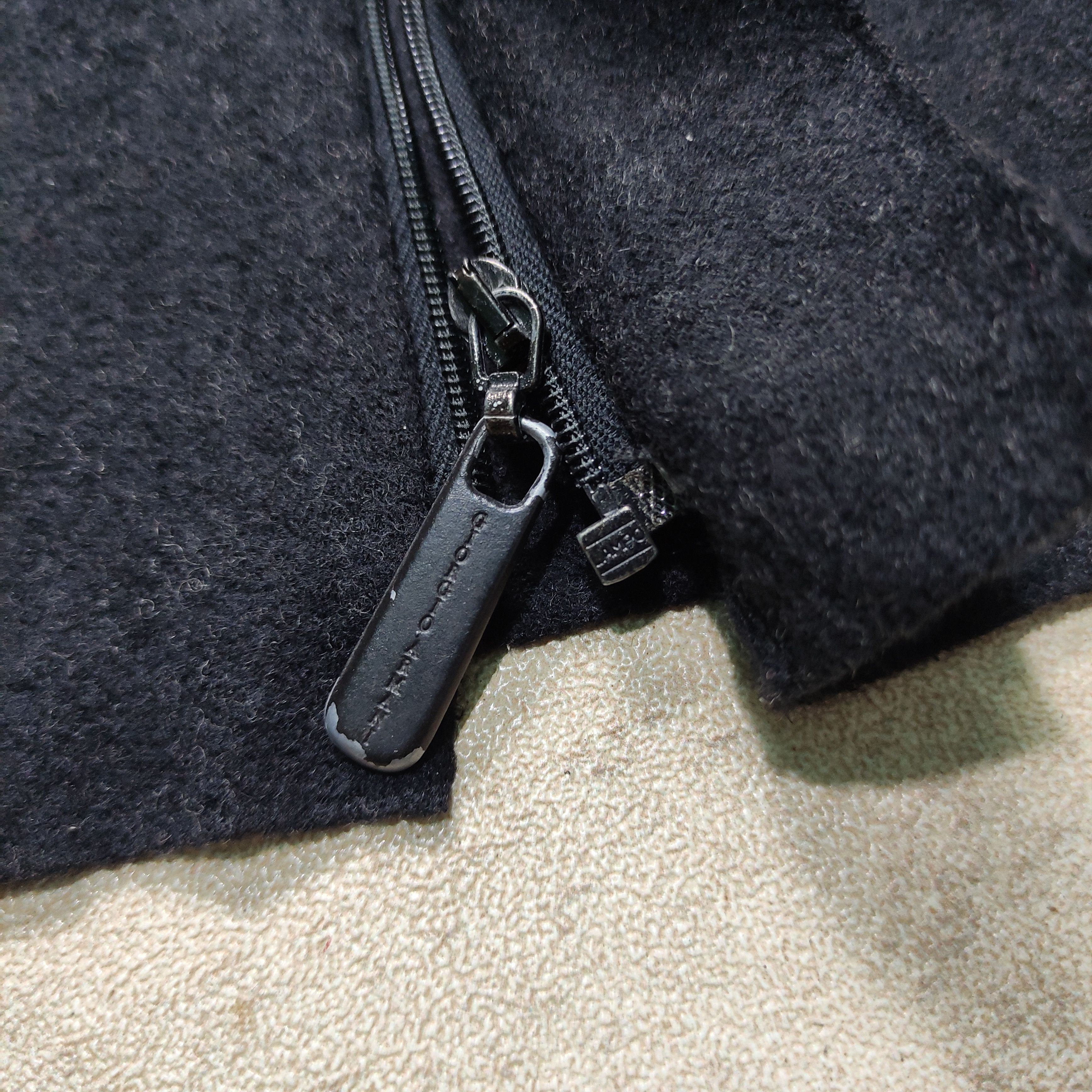 Giorgio Armani Giorgio Armani Asymmetric Wool Archive Jacket Size US M / EU 48-50 / 2 - 7 Thumbnail