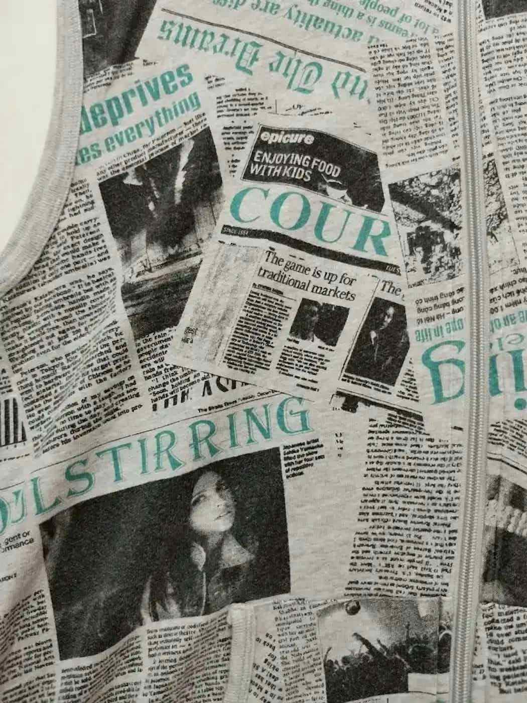 Vintage Vintage Fuve Newspaper Design Hoodie Size US M / EU 48-50 / 2 - 5 Thumbnail