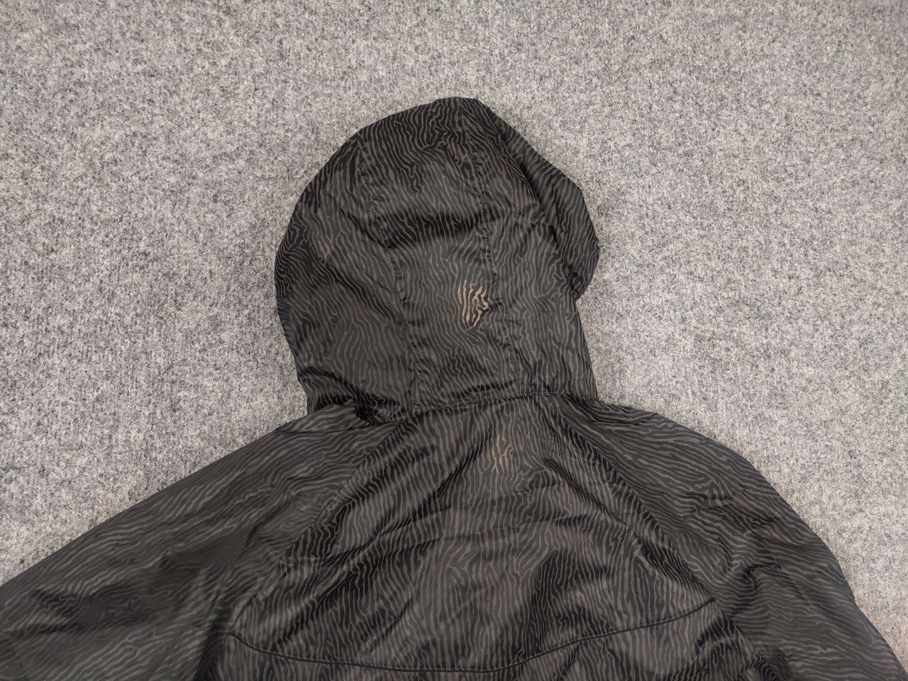 Nike Nike Women's Windbreaker Grid Print reflective Black Jacket Size M / US 6-8 / IT 42-44 - 9 Thumbnail