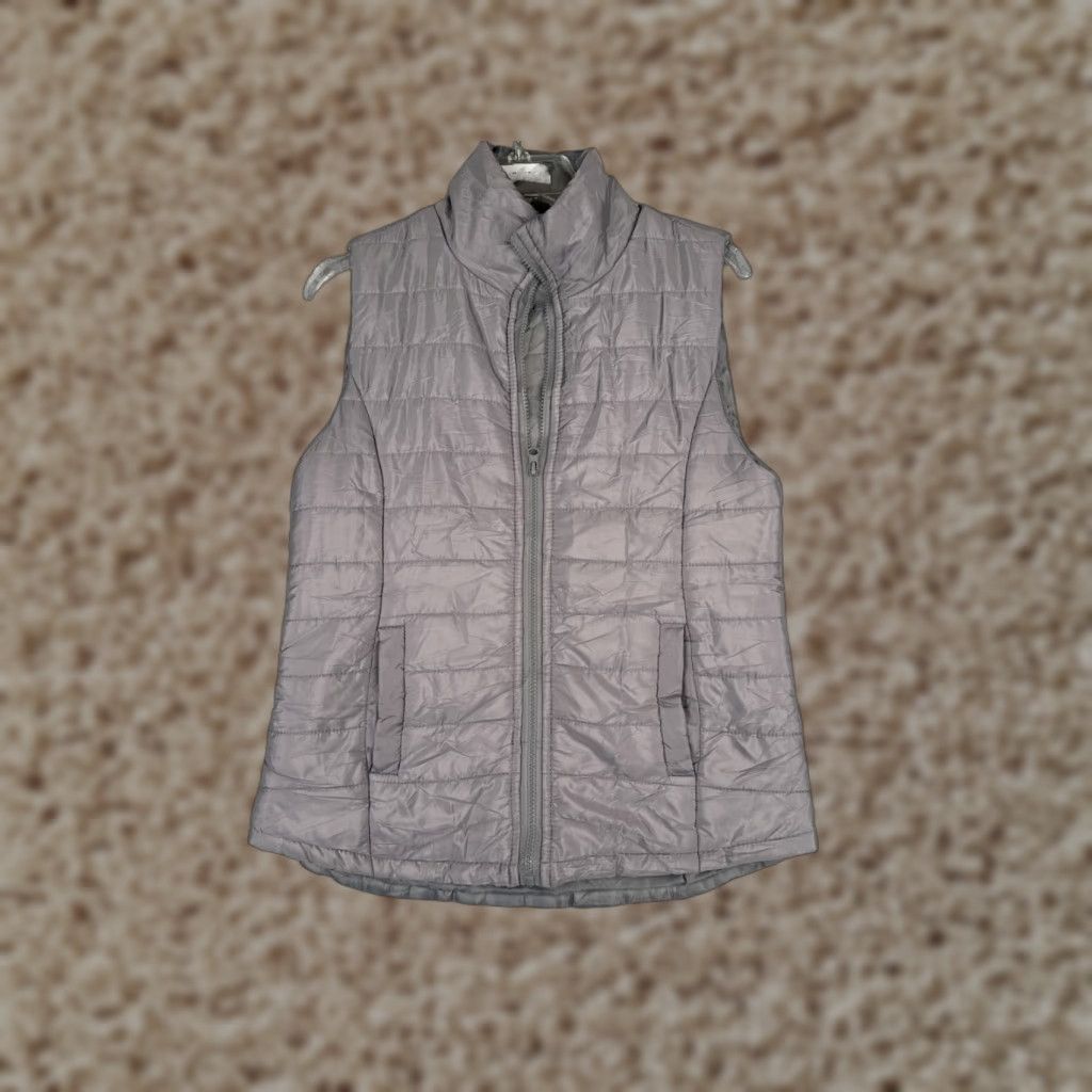 Vintage VINTAGE Rue21 Vest Women Medium Gray Puffer Style Full Zip Polyester Shell Insulated Size M / US 6-8 / IT 42-44 - 1 Thumbnail