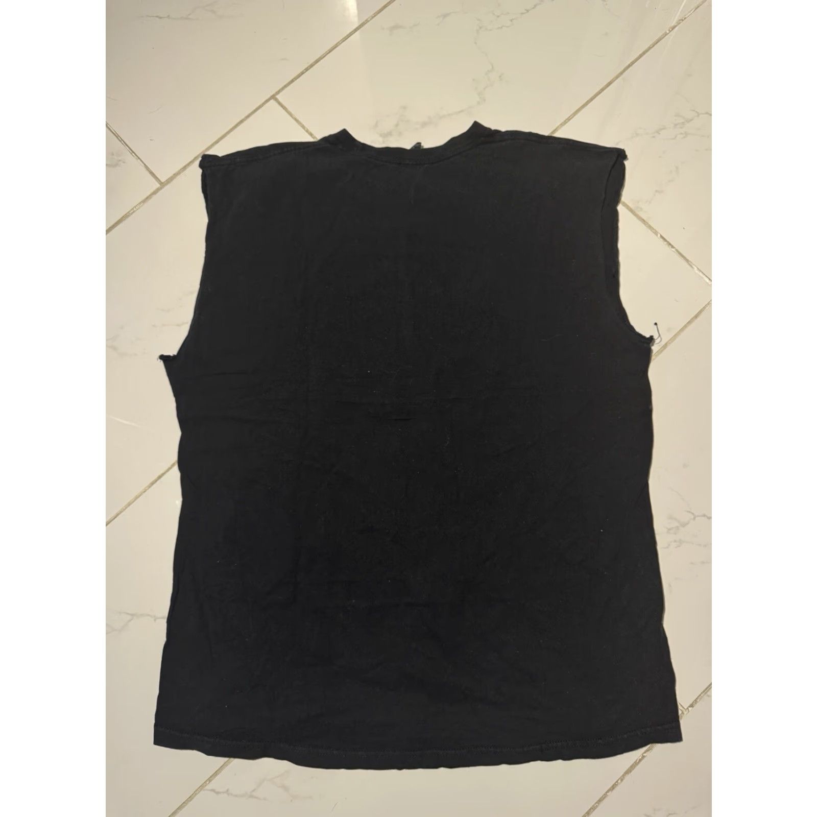 Hanes Motionless in White Shirt XL Men Black Grunge Tank Top T-Shirt Metalcore Rock Band Hanes XL Mens Black Grunge Punk Shirt Size US XL / EU 56 / 4 - 6 Thumbnail