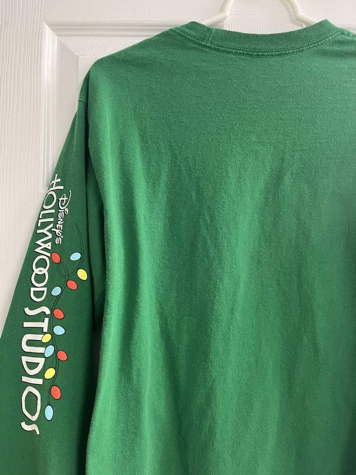 Disney 2015 Disney Mickey & Goofy ‘That’s a Wrap’ Xmas Longsleeve Size US M / EU 48-50 / 2 - 5 Thumbnail