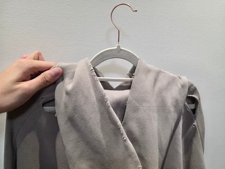 Balenciaga Balenciaga Gray Hole Hoodie Size US XS / EU 42 / 0 - 5 Thumbnail