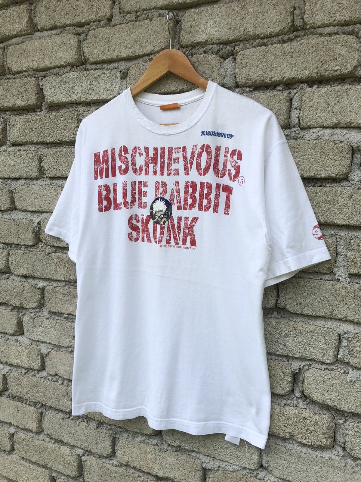 Vintage Vintage Y2K Mischievous Blue Rabbit Skunk Tshirt Size US L / EU 52-54 / 3 - 4 Thumbnail