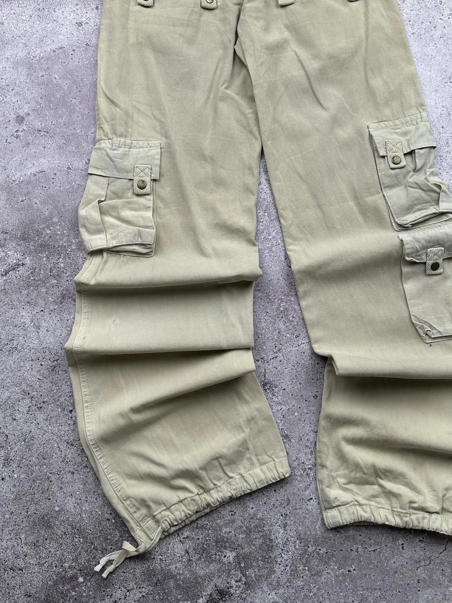 Dolce & Gabbana Dolce&Gabbana Vintage Cargo Multi-Pocket Pants C564(V545) Size 27" / US 4 / IT 40 - 15 Thumbnail