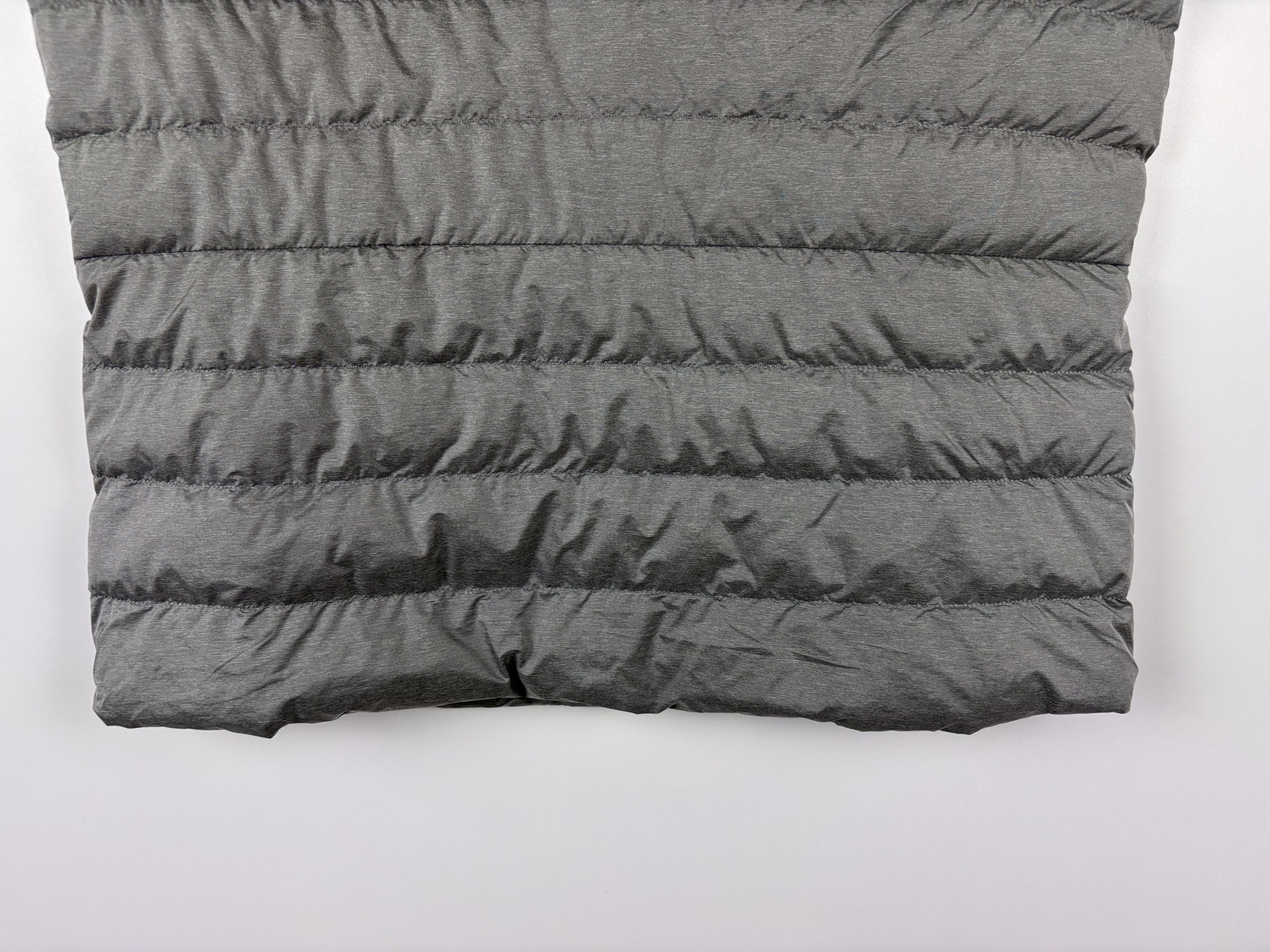 Uniqlo Womens Uniqlo Ultra Light Down Puffer Vest Gray Size L Size L / US 10 / IT 46 - 7 Thumbnail