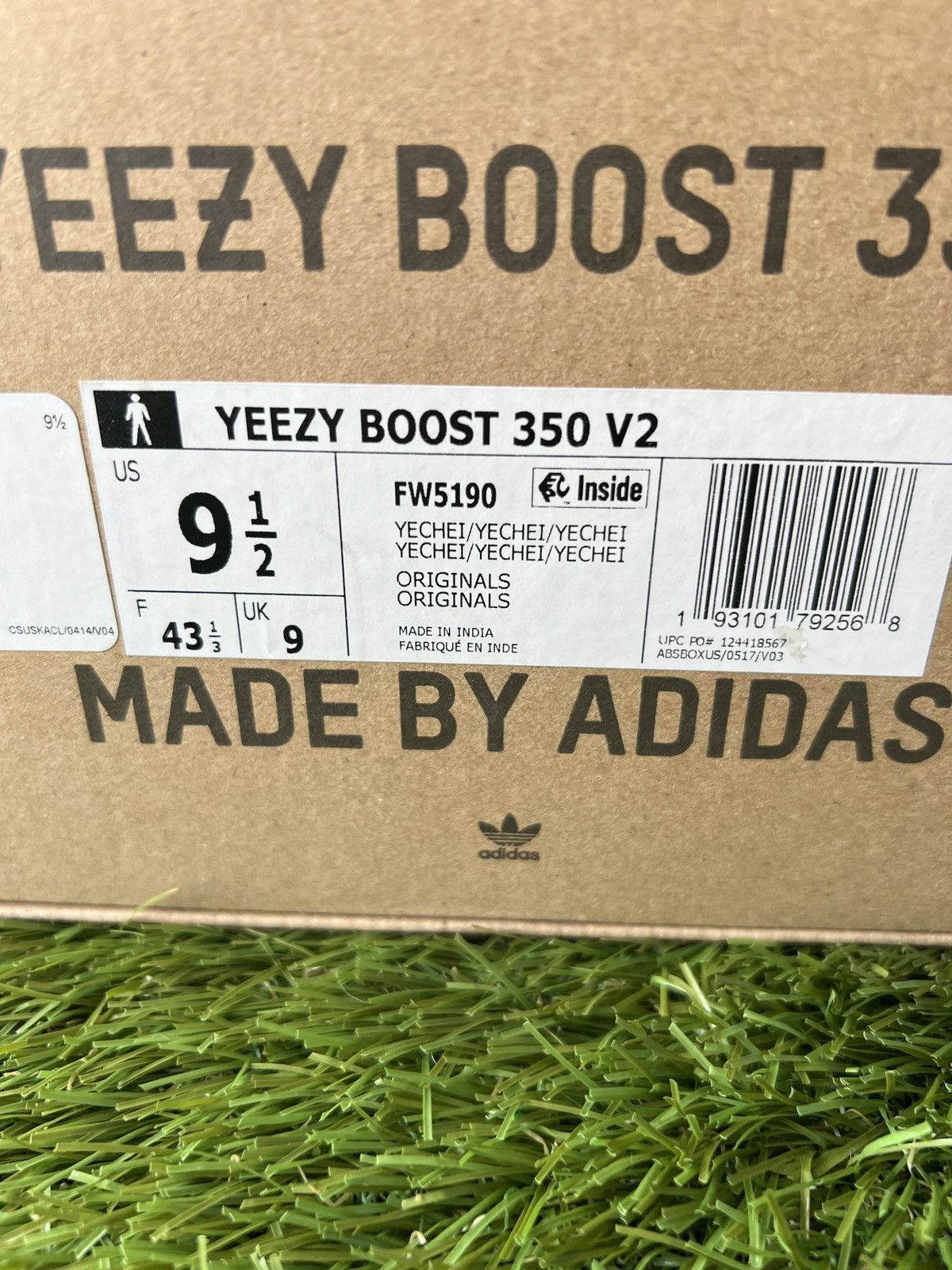 Adidas × Kanye West × Yeezy adidas Yeezy Boost 350 V2 Yeezreel Non-Reflective Size US 10 / EU 43 - 11 Thumbnail