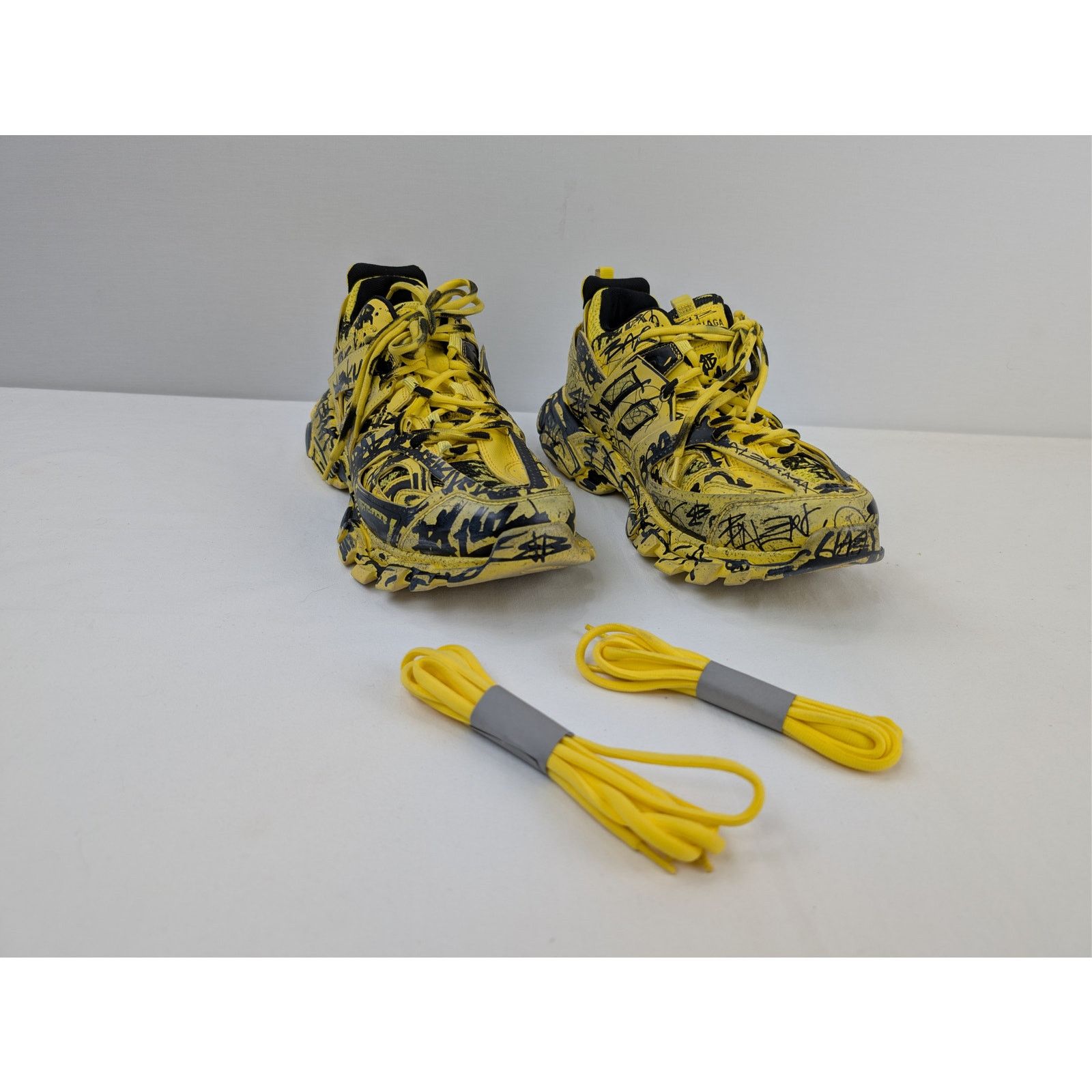 Balenciaga o1rshd1 Graffiti Dirty Track Texture Mesh Sneakers in Yellow Size US 12 / EU 45 - 4 Thumbnail