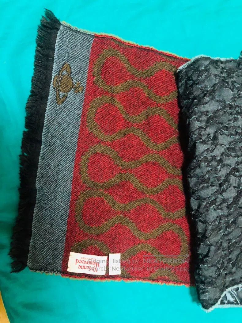 Vivienne Westwood Vivienne Westwood Pirate tattoo Saturn scarf Size ONE SIZE - 4 Thumbnail