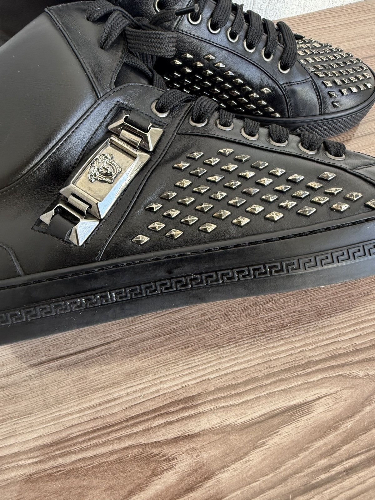 Versace Studded medusa trainers🔥🔥like tyson,🕷️ Size US 7.5 / EU 40-41 - 16 Thumbnail