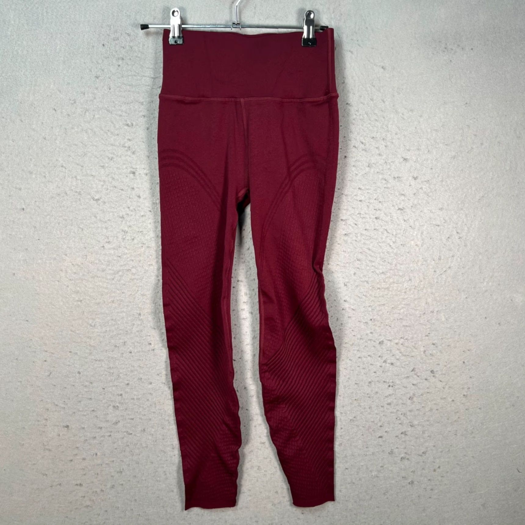 Fabletics Fabletics Leggings Womens XS Size XS High-Waisted Red Maroon Knit Skinny Inseam 22 Activewear Yoga Compression Blacklisted: none Size 40" / US 18 - 2 Thumbnail
