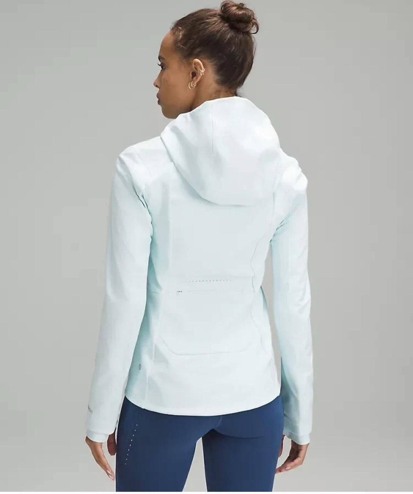Lululemon Lululemon Cross Chill Jacket RepelShell size 6 Sheer Blue Size M / US 6-8 / IT 42-44 - 6 Thumbnail