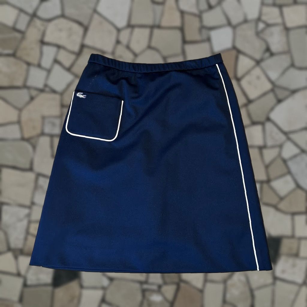Lacoste VINTAGE Lacoste Skirt Women's 12 Blue A-Line Long Elastic Waist Pockets Logo Patch Blue, 31-33 waist 23 length 25 skirt opening Size 34" / US 12 / IT 48 - 1 Thumbnail