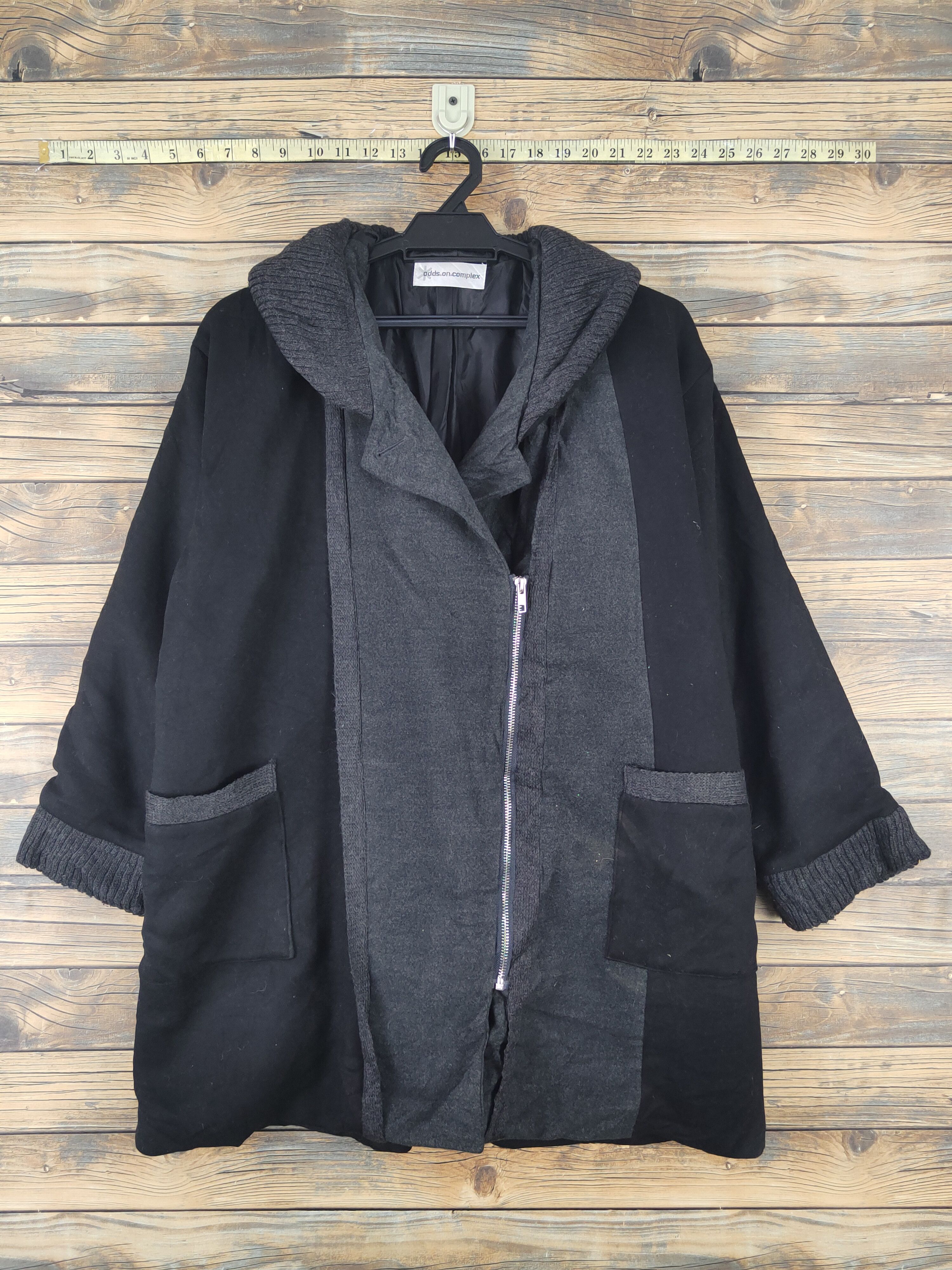 Japanese Brand × Vintage Old Vintage Design by Odds on Complex Black Coats Size US L / EU 52-54 / 3 - 1 Thumbnail