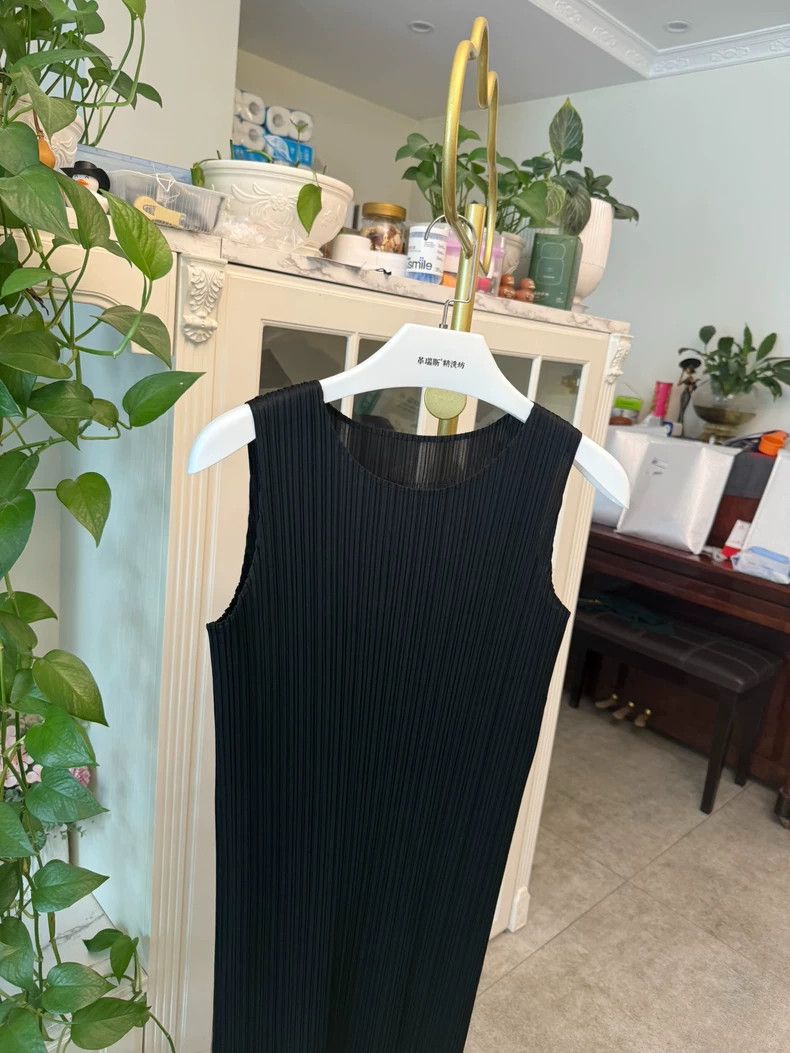 Issey Miyake Issey Miyake size:2 Black basic dress Size XS / US 0-2 / IT 36-38 - 2 Thumbnail