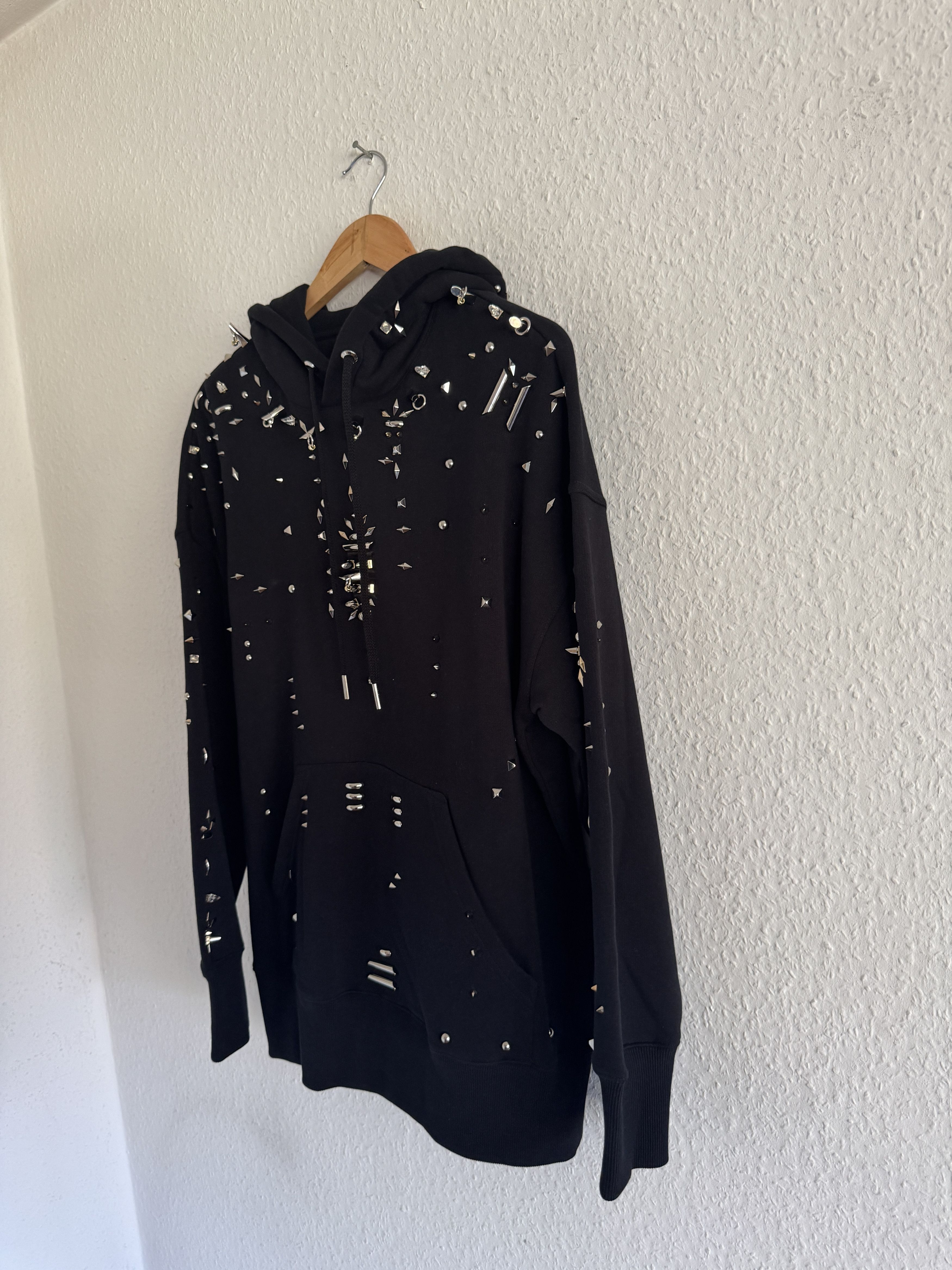 Givenchy Givenchy Studded Black Hoodie Size US S / EU 44-46 / 1 - 5 Thumbnail