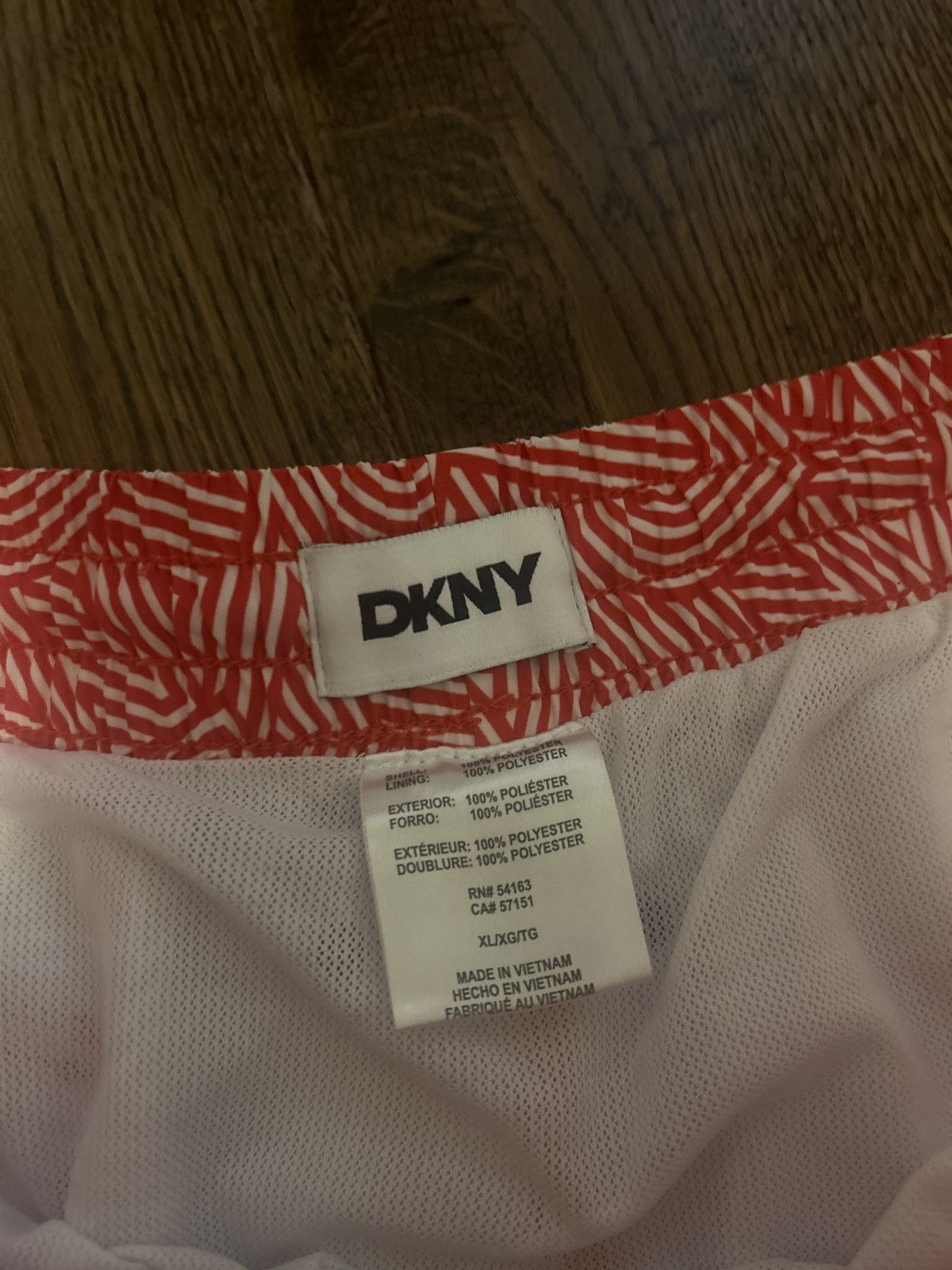 DKNY DKNY shorts / swimsuit Size US 41 - 4 Thumbnail