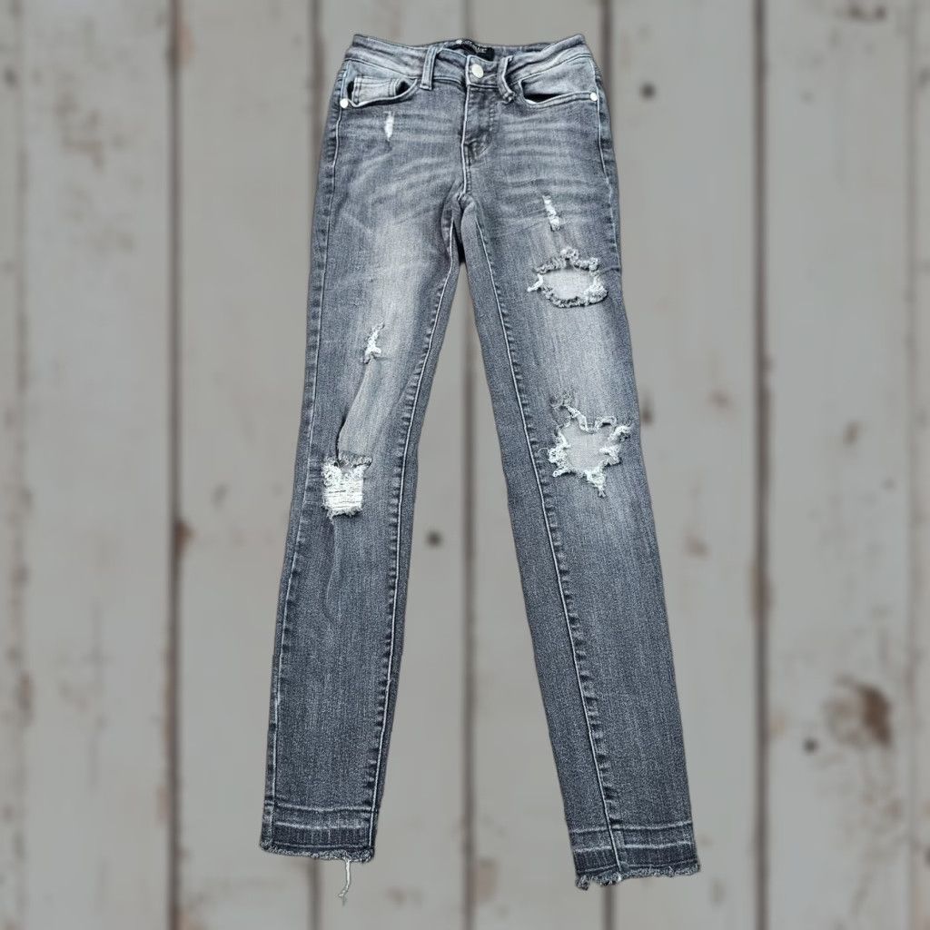 Denime Judy Blue Jeans Skinny Women 24 Gray Low Rise Stretch Denim Fray 28in Inseam Womens Jeans 90s Style Size 42" / US 20 - 1 Thumbnail