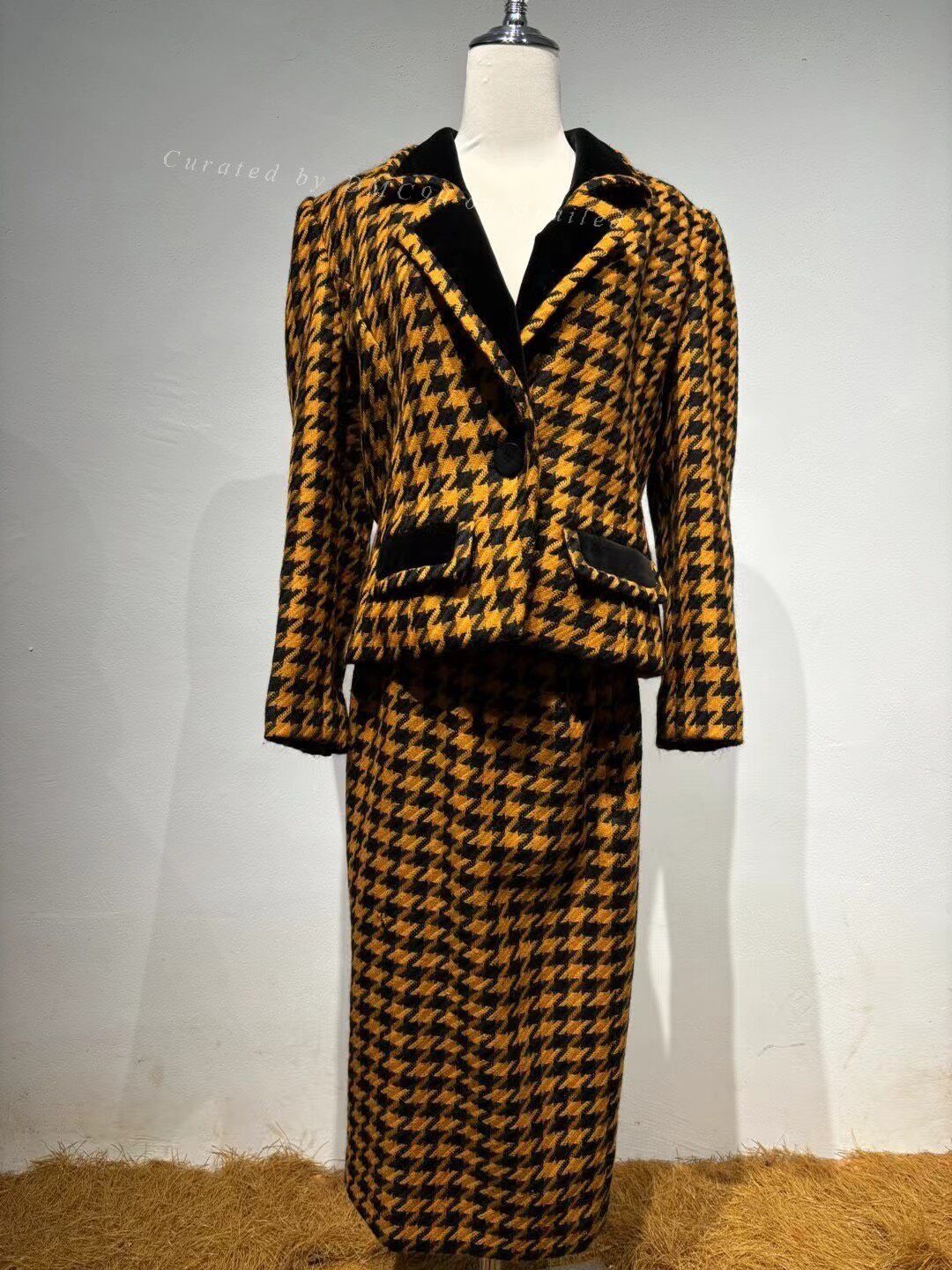 Vintage Takeo Nishida 100% Wool Houndstooth Suit Size S / US 4 / IT 40 - 1 Thumbnail