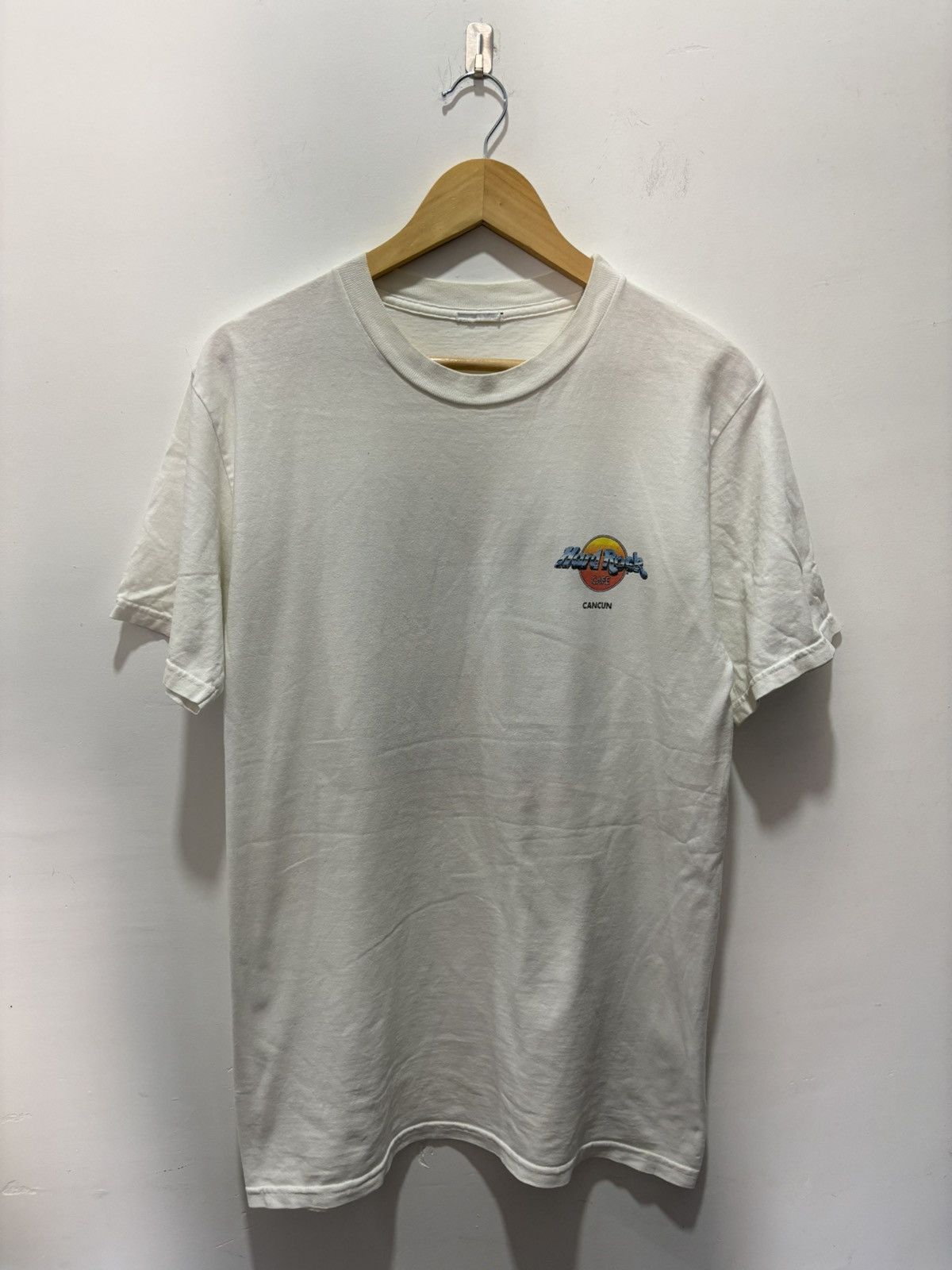 Hard Rock Cafe Vintage Hard Rock Cafe Cancun Tshirt Size US M / EU 48-50 / 2 - 2 Thumbnail