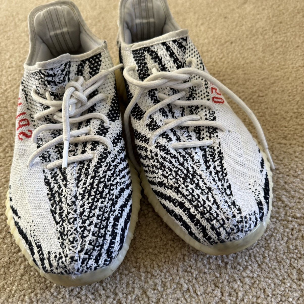 Yeezy Yeezy Zebras Size US 11 / EU 44 - 2 Thumbnail