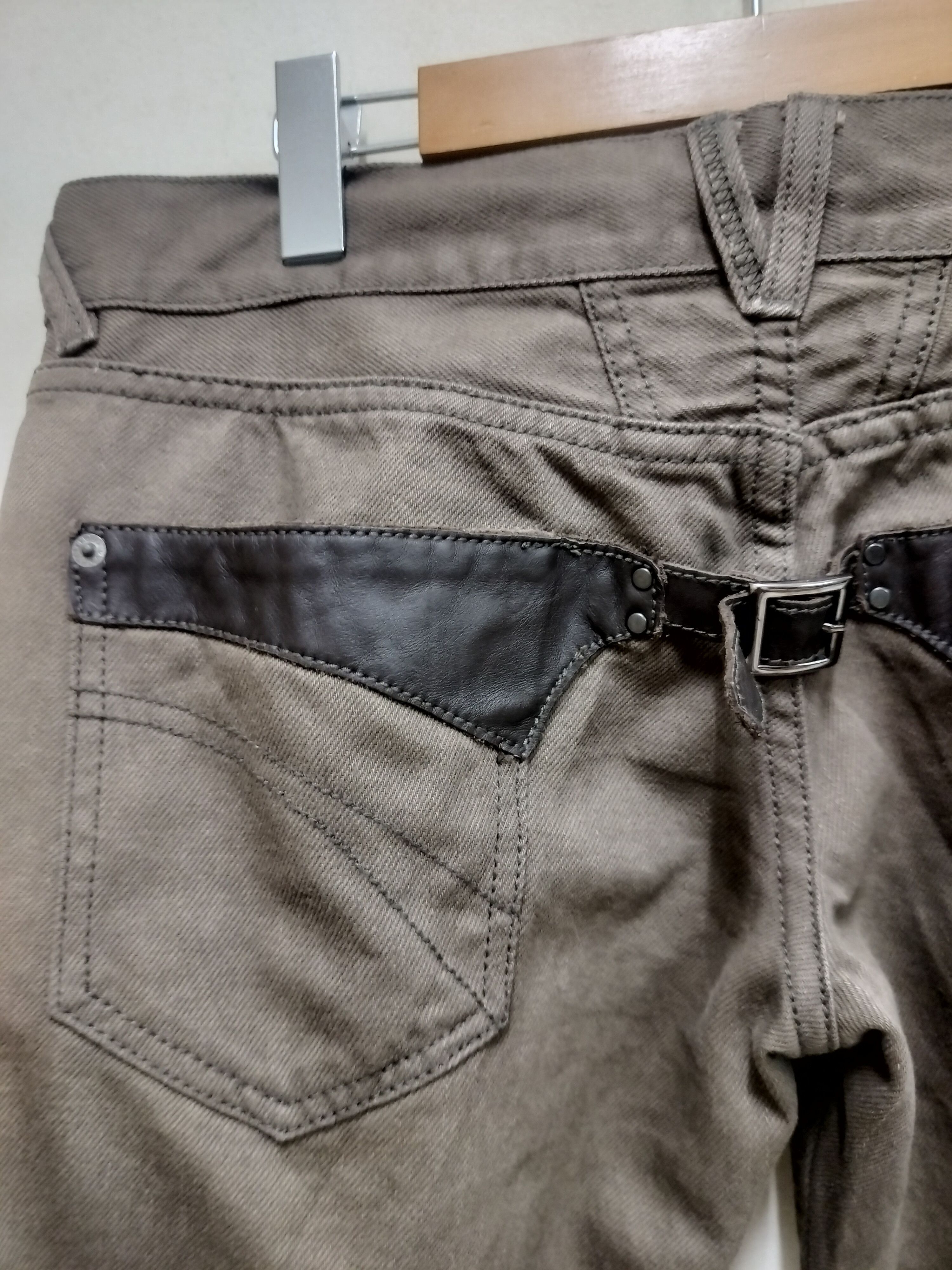 Tornado Mart Tornado Mart distressed jeans Size US 34 / EU 50 - 12 Thumbnail