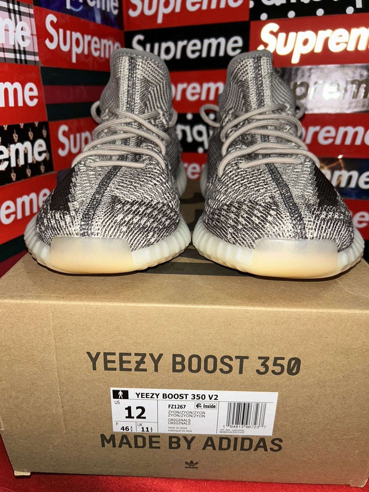 Yeezy Adidas Boost 350 V2 in Zyon FZ1267 size 12