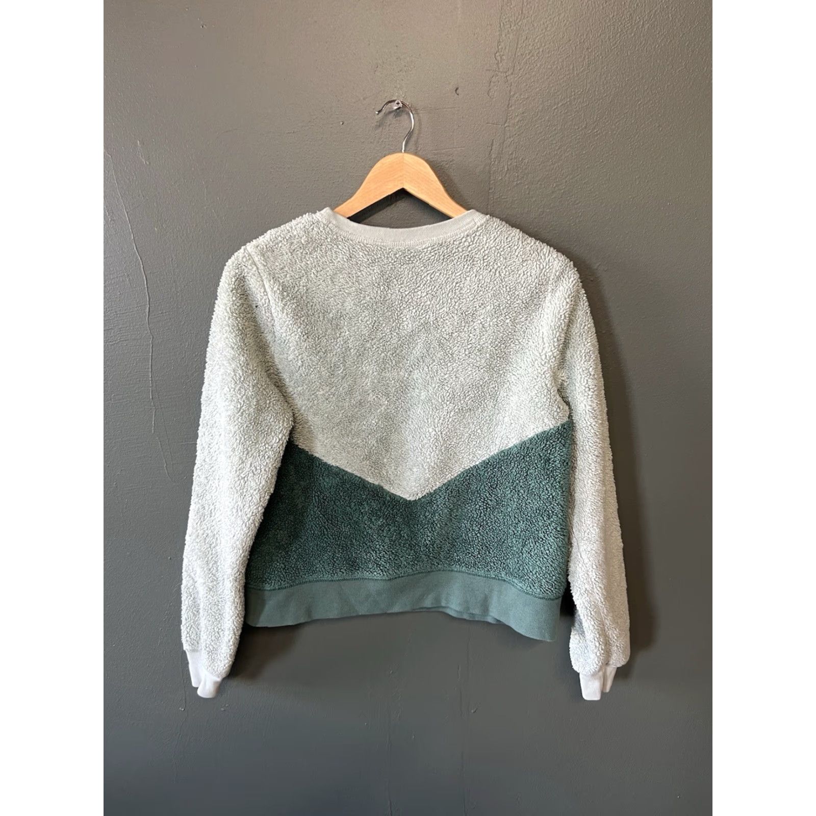 Abercrombie & Fitch Abercrombie & Fitch Womens Sweatshirt Pullover Sherpa Green Size S Size S / US 4 / IT 40 - 2 Thumbnail