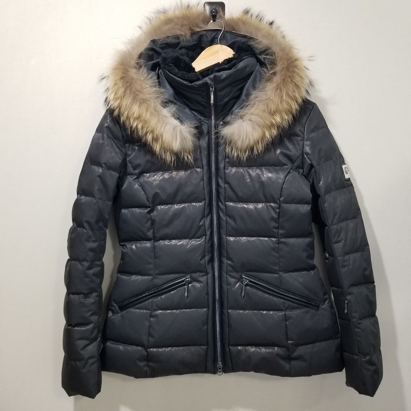 Descente Descente Womens 10 Down Jacket D5-9303 Fur Hood HEAT NAVI Size L / US 10 / IT 46 - 1 Thumbnail