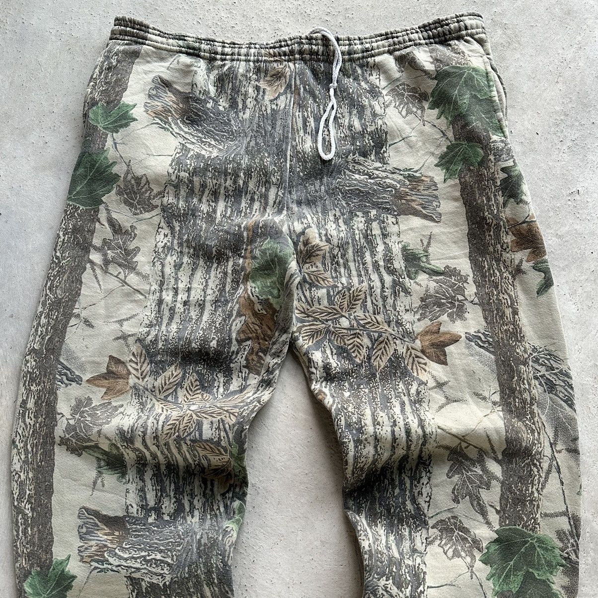 Realtree (Freesize) Crazy Vintage Y2K Faded Camo Baggy Sweatpants Size US 40 / EU 56 - 2 Thumbnail