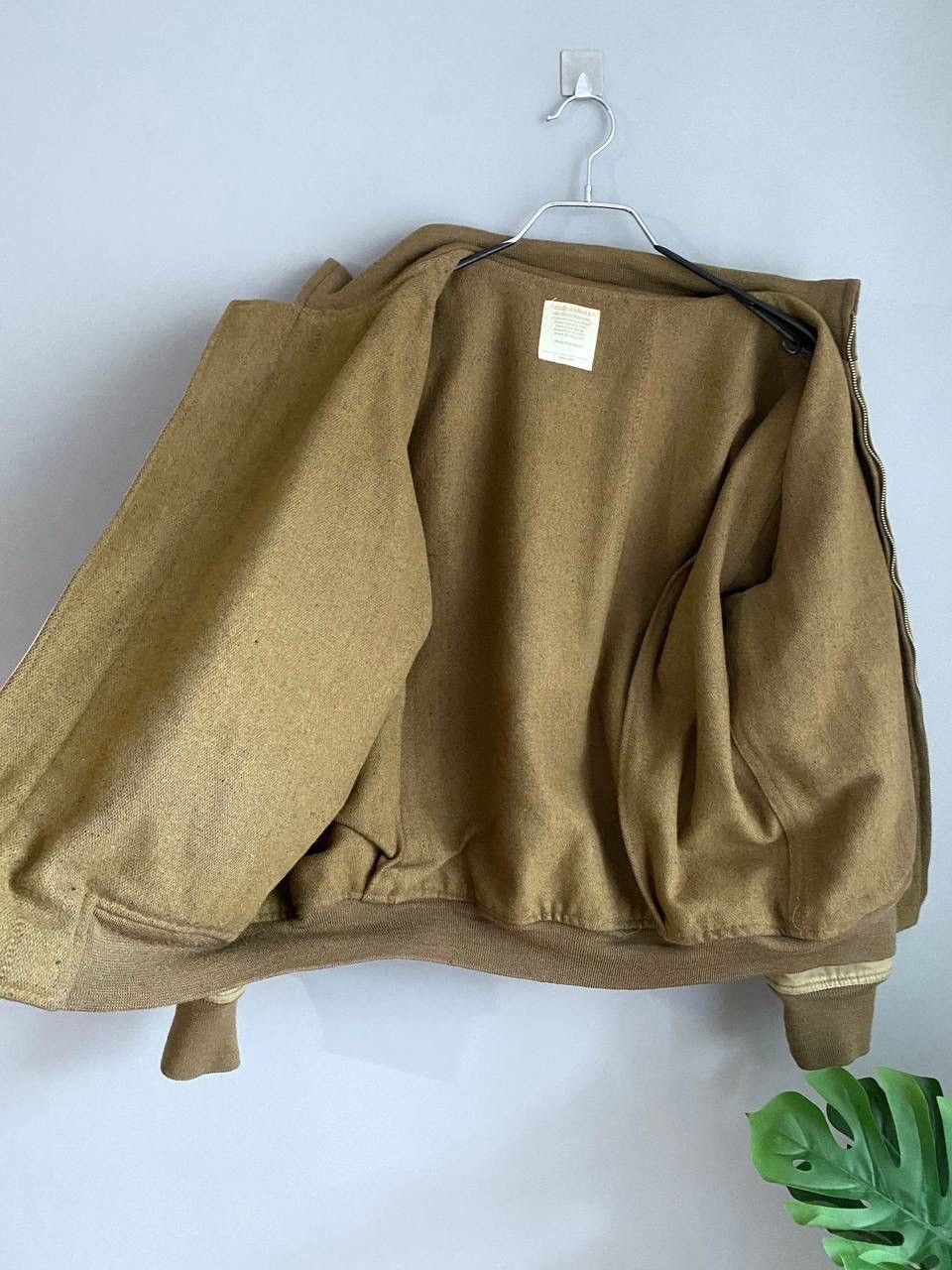 Vintage Vintage 1940s US Army Tanker Jacket WWII Wool Lining Zip TALON, Size XS-S Size US S / EU 44-46 / 1 - 21 Thumbnail
