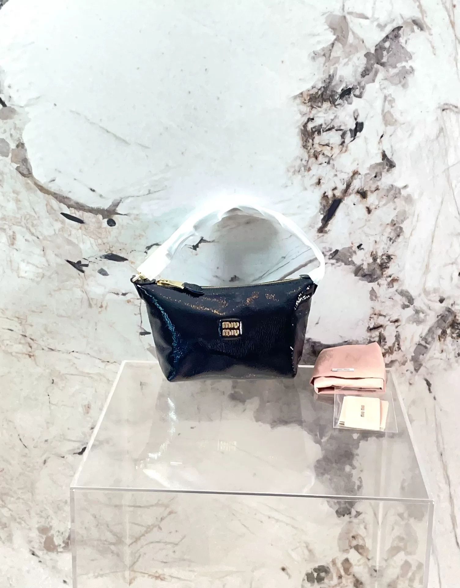 Miu Miu Pre-loved Bag Very good condition Size ONE SIZE - 1 Thumbnail