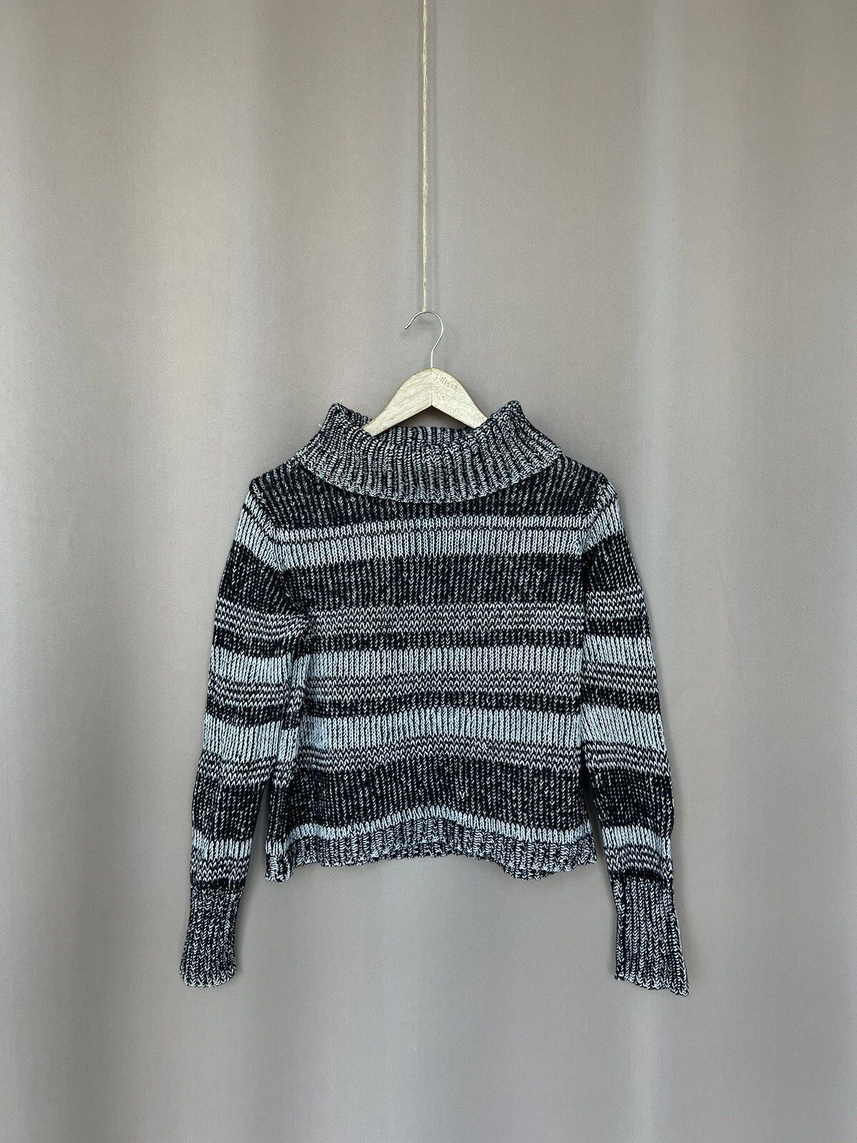 Jil Sander Jil Sander Turtleneck Knit Sweater Womens Size 42 or S/M Size M / US 6-8 / IT 42-44 - 1 Thumbnail