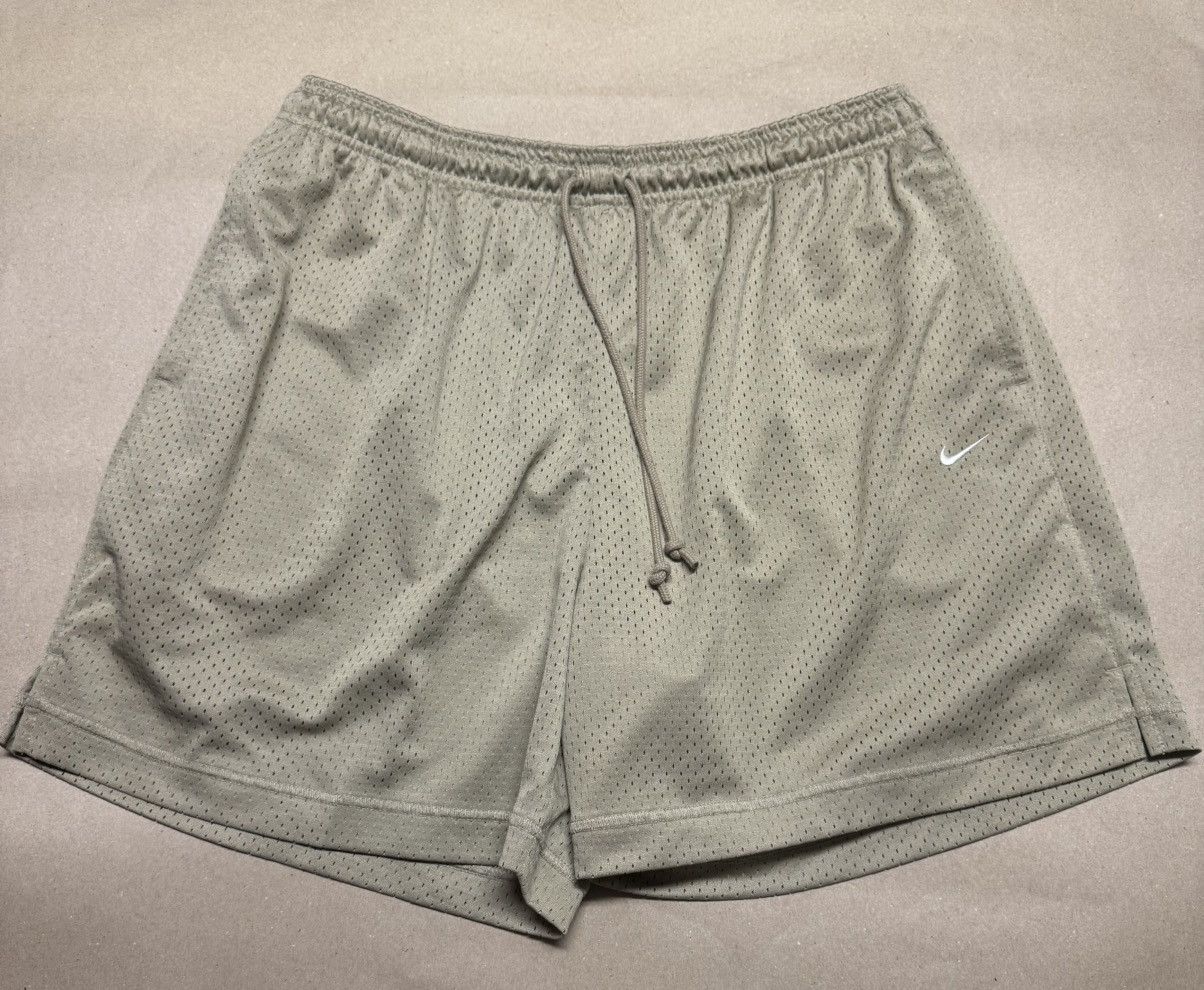Nike Nike Beige Tan Basketball Workout Shorts size XL Extra Large Size US 38 / EU 54 - 1 Thumbnail
