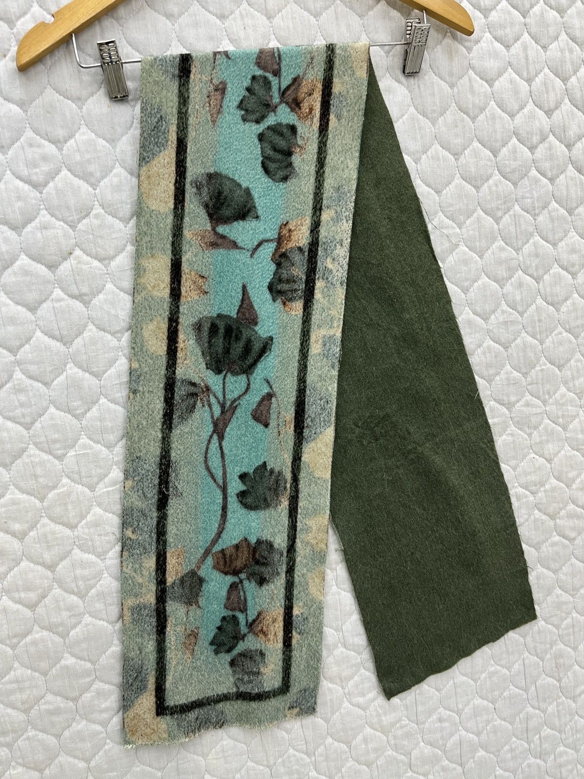 Prada 🔥🔥🔥STEALS PRADA CASHMERE SCARF Size ONE SIZE - 5 Thumbnail