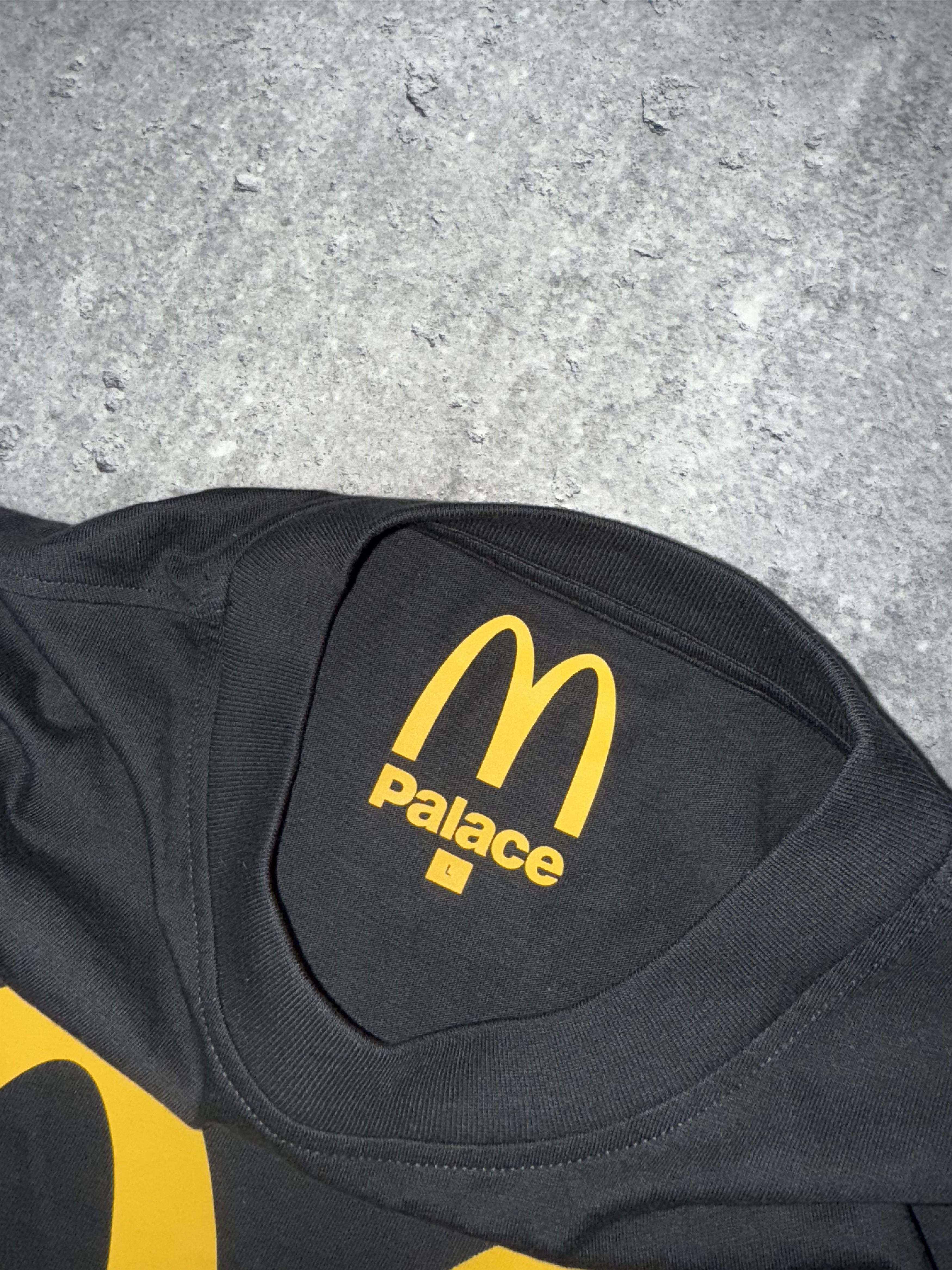 Palace Palace McDonalds swag boxy streetwear tee Size US L / EU 52-54 / 3 - 3 Thumbnail