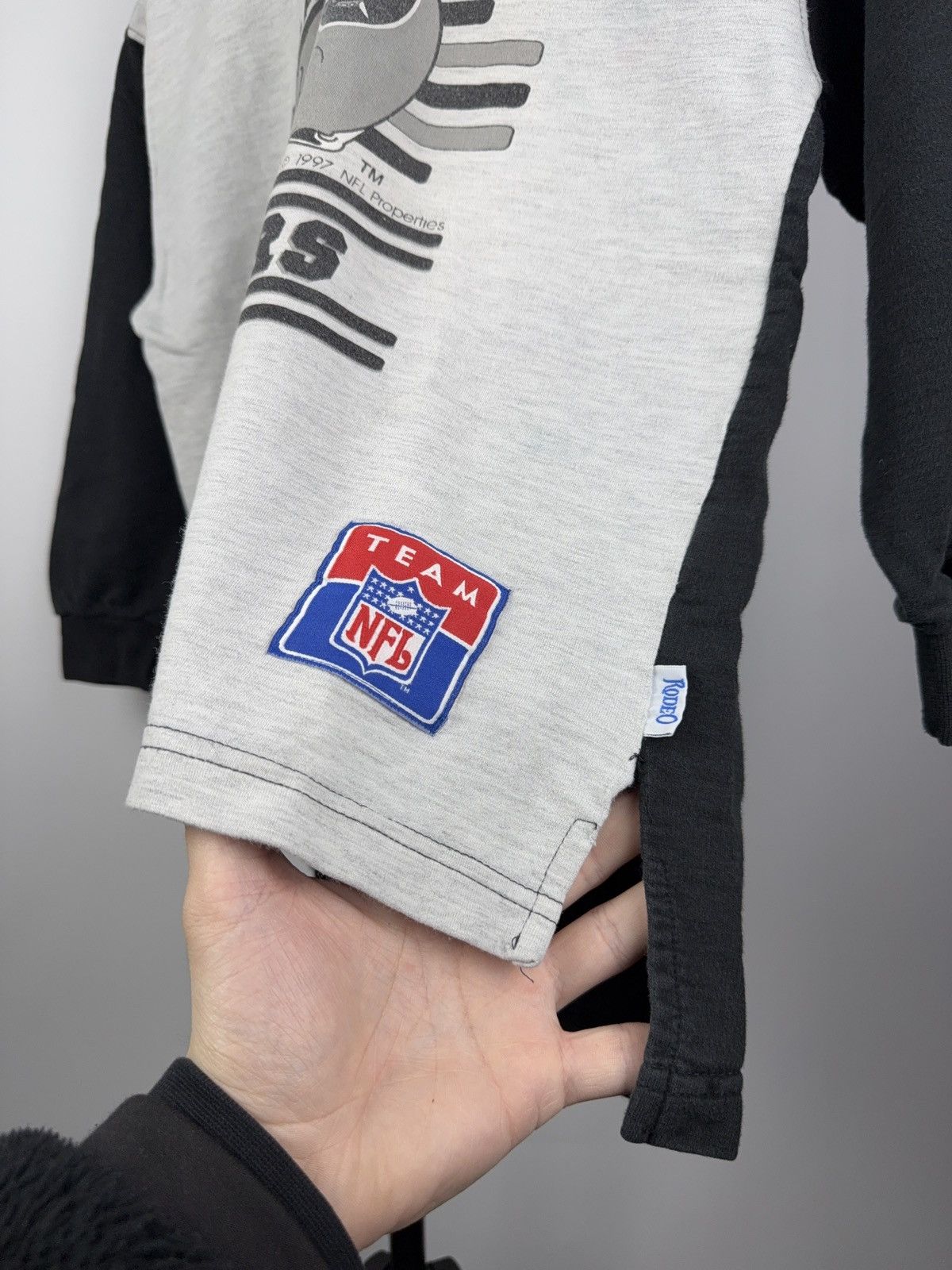 NFL × Vintage 90s Junior Oakland Riders NFL Sweatshirt Boxy 8-9 years Size US XXS / EU 40 - 6 Thumbnail