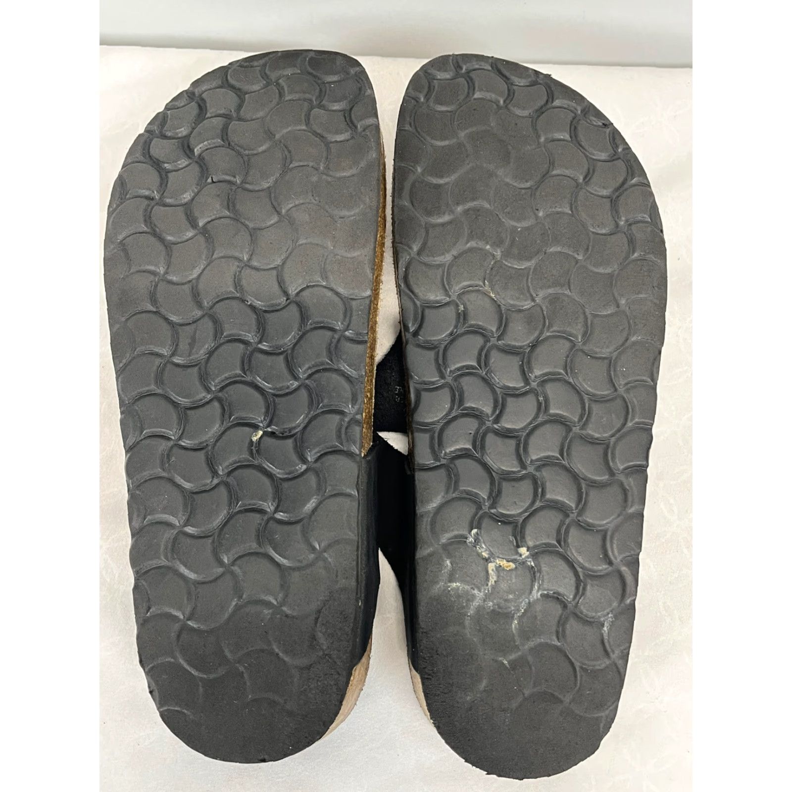 Vintage Bio Bio Womens Thong Sandals Black Leather Cork Bed Sz 38 US 7 GUC Cork Insole Outsole Leather Upper Leather Lü? Size US 7 / IT 37 - 5 Thumbnail