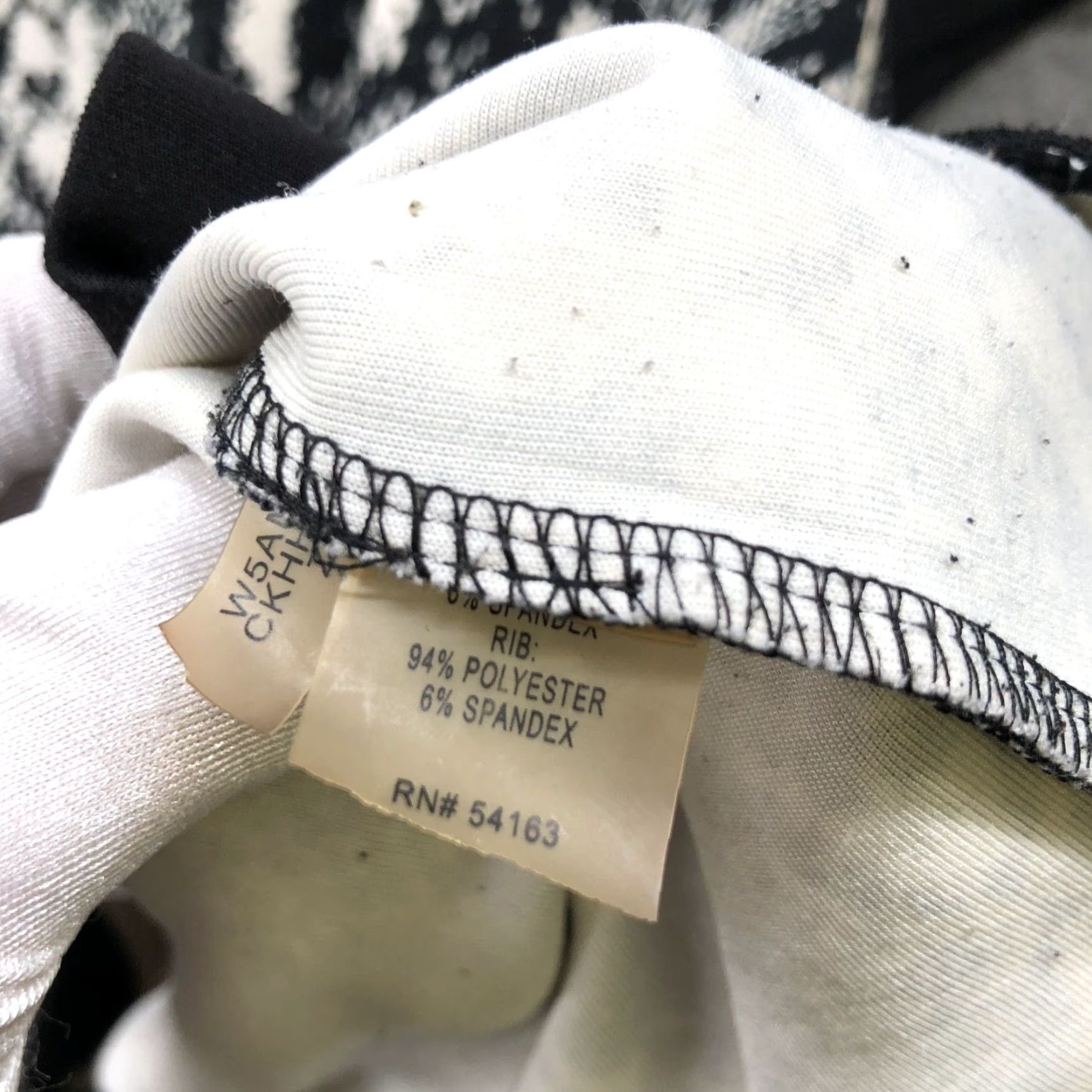 Calvin Klein Calvin Klein Animal Print Top Womens 2X Short Sleeve Crewneck Black Ivory Size XXL / US 16-18 / IT 52-54 - 6 Thumbnail