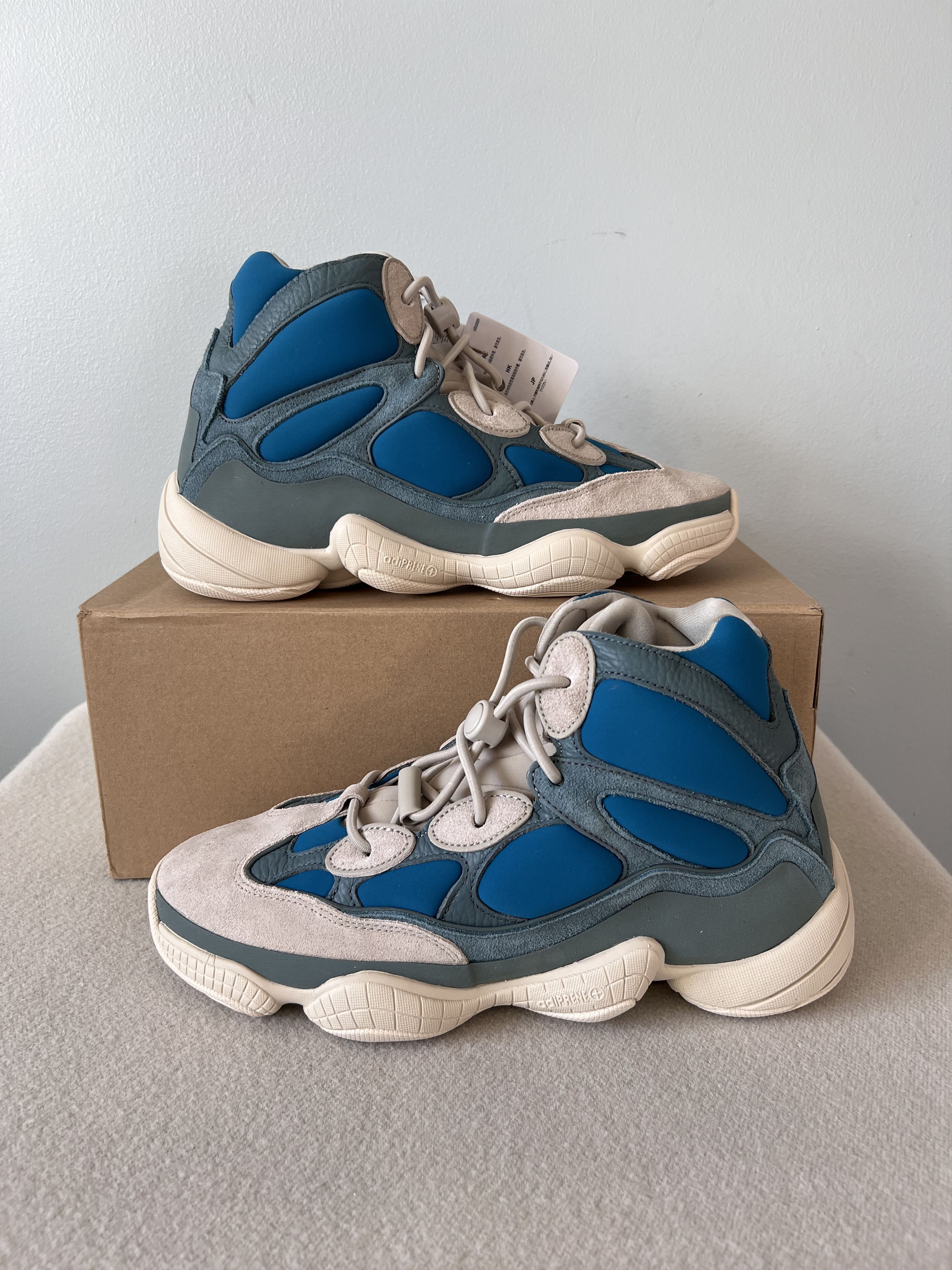 adidas gazelle silver green womens Yeezy 500 'Granite'