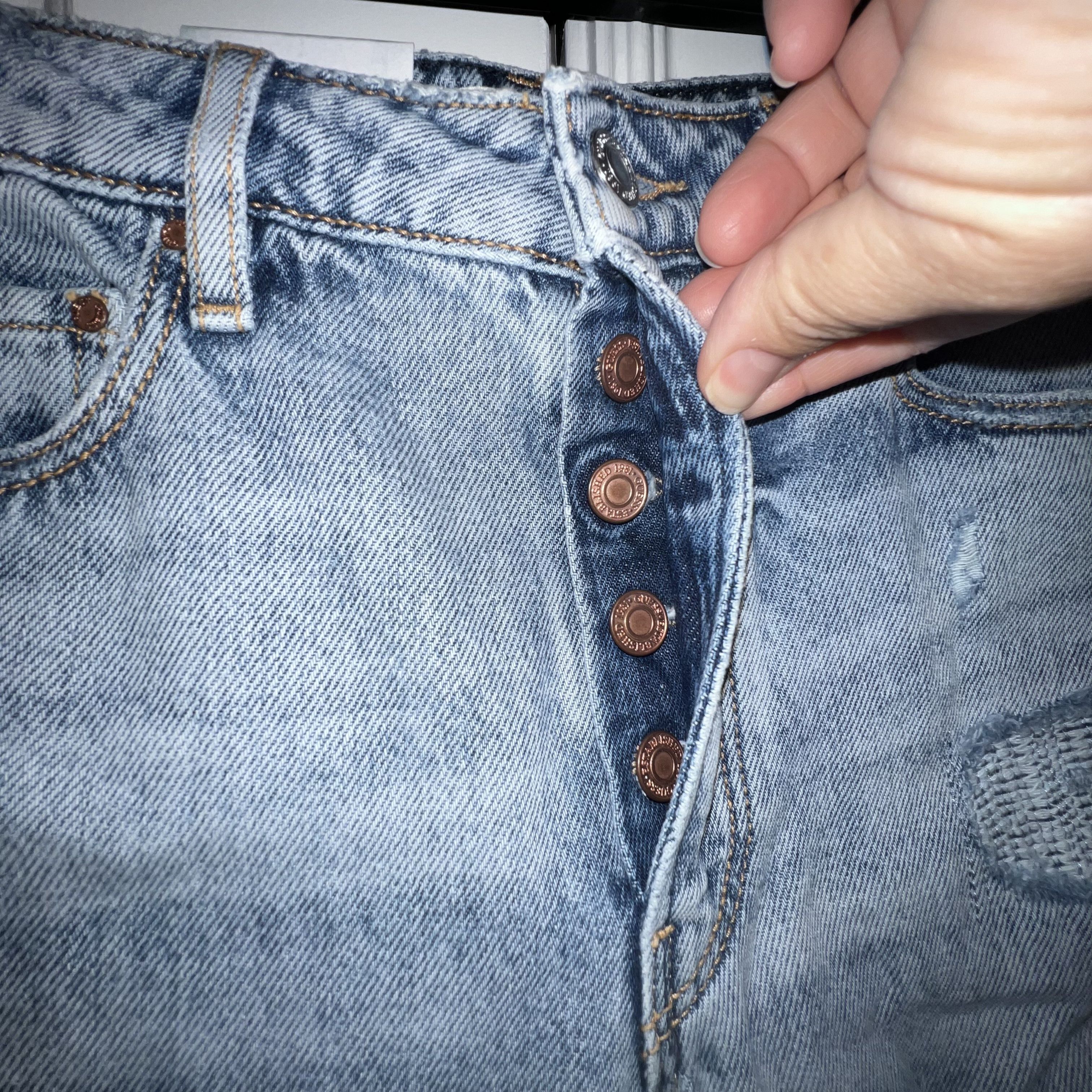Guess NWT Guess High-Waist Distressed Jeans - 26 Size 26" / US 2 / IT 38 - 6 Thumbnail