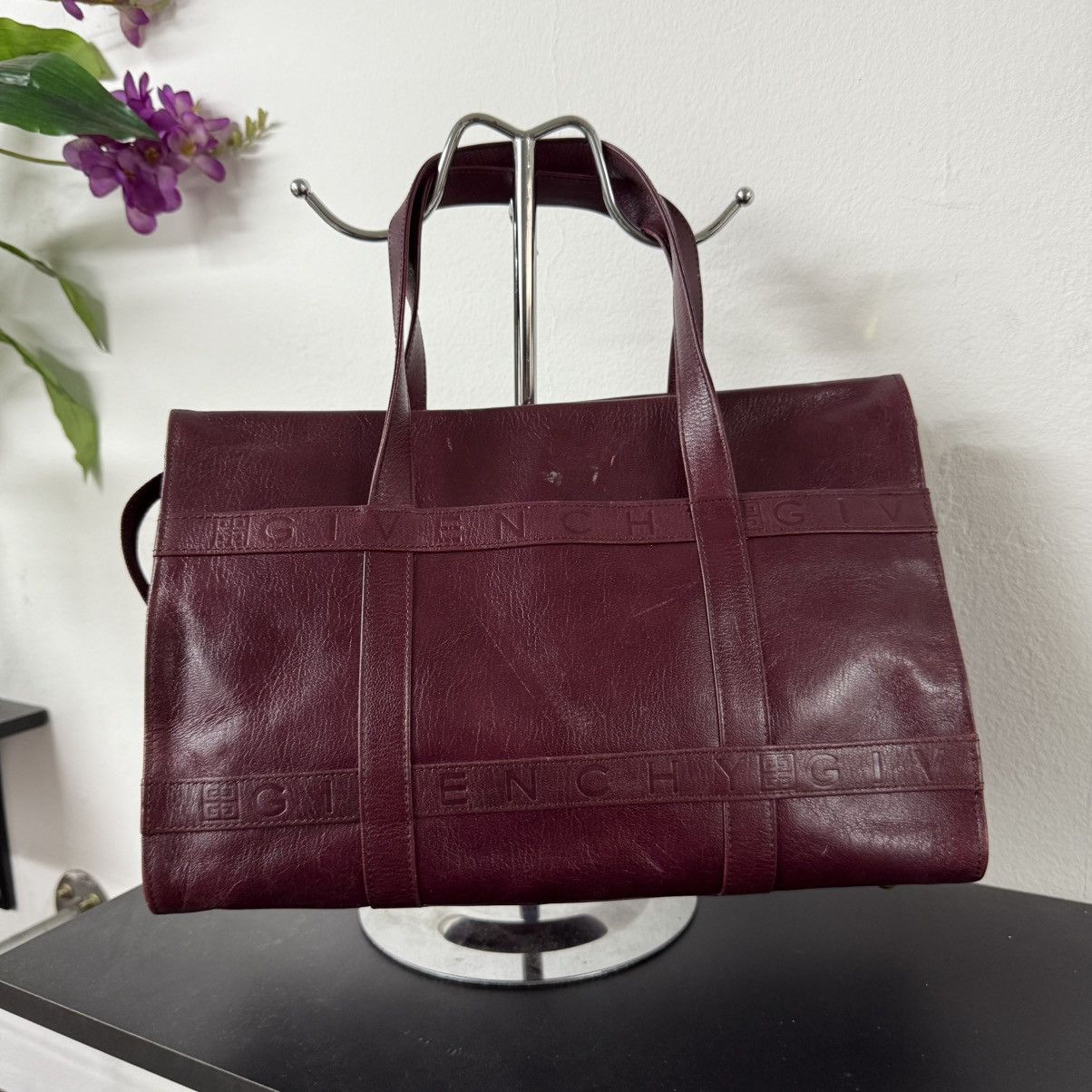 Givenchy Authentic Vintage Givenchy Leather Mahogany Red Handbag Size ONE SIZE - 7 Thumbnail