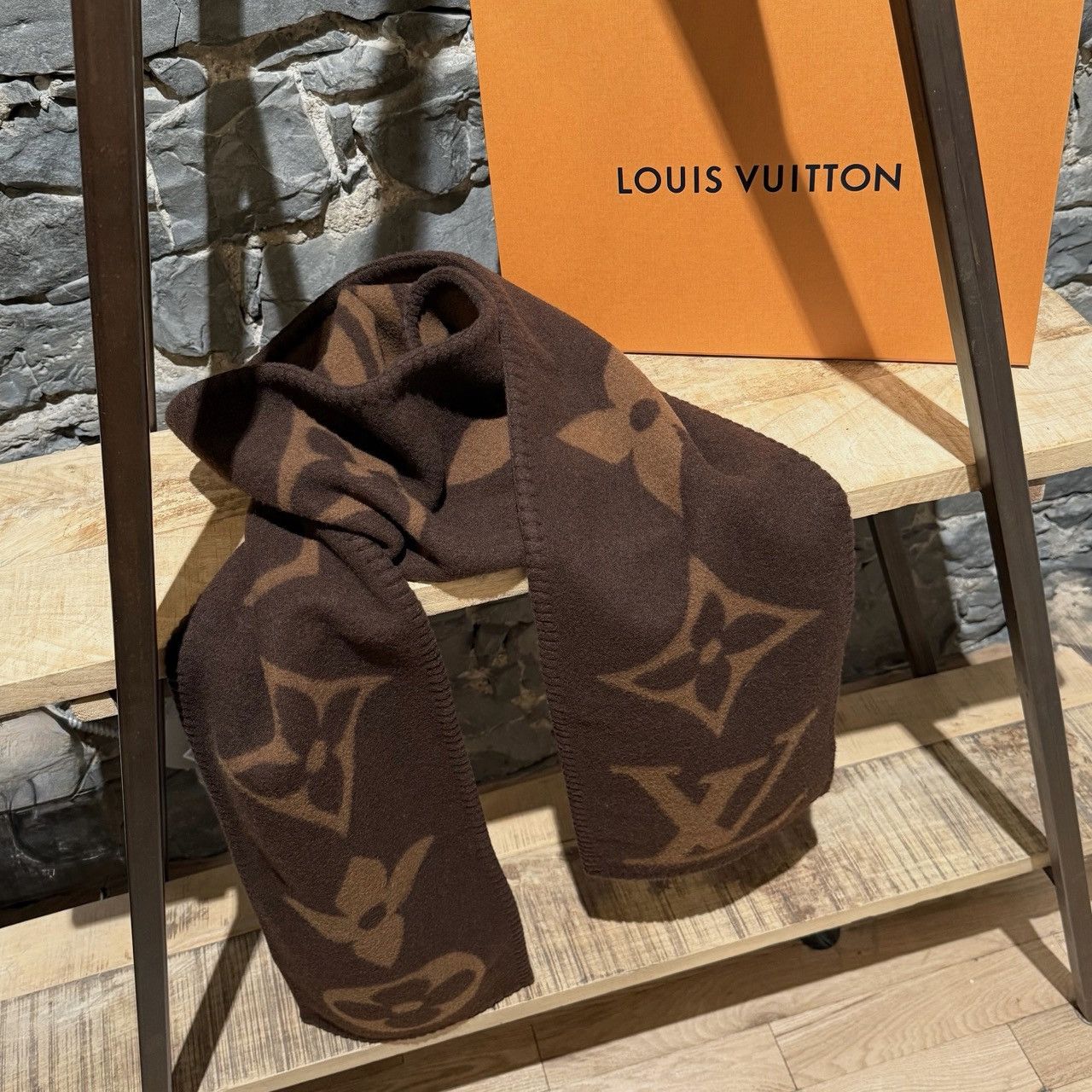 Louis Vuitton Louis Vuitton Brown Cashmere Monogram Sweet Dreams Scarf Size ONE SIZE - 1 Thumbnail