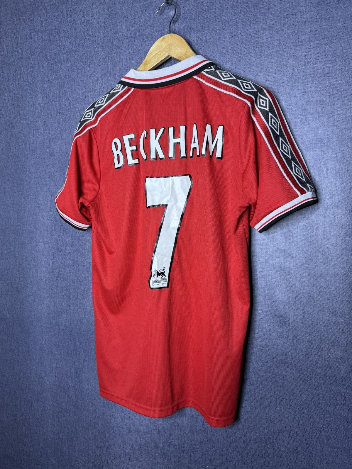 Umbro Beckham#7 Vintage Umbro Manchester United Sharp Jersey Retro Size US M / EU 48-50 / 2 - 5 Thumbnail