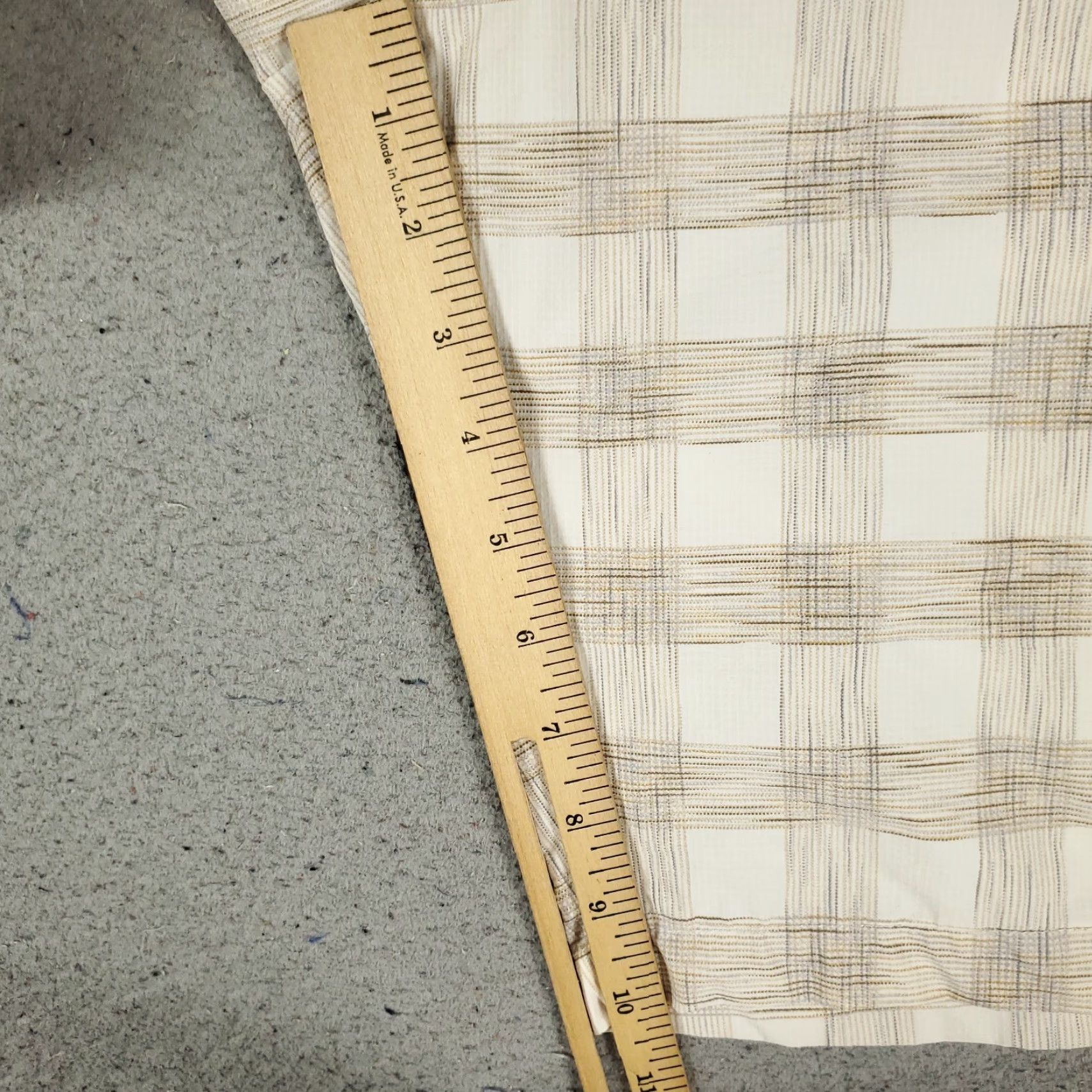 Tommy Bahama VINTAGE Tommy Bahama Shorts Mens Size 40 Beige Plaid Nylon Casual Flat Front Chino Mens Size US 40 / EU 56 - 7 Thumbnail