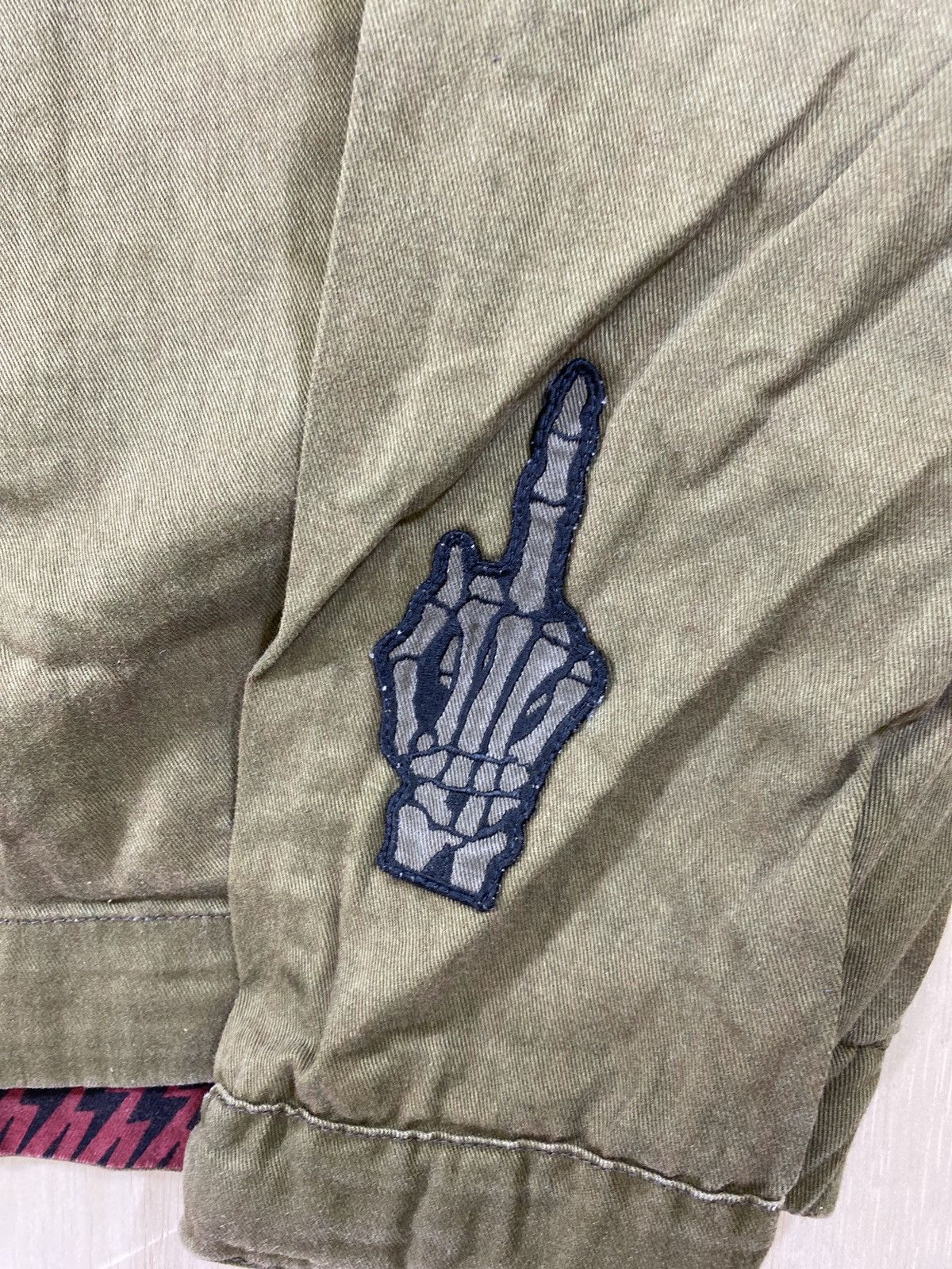 patches army look jacket