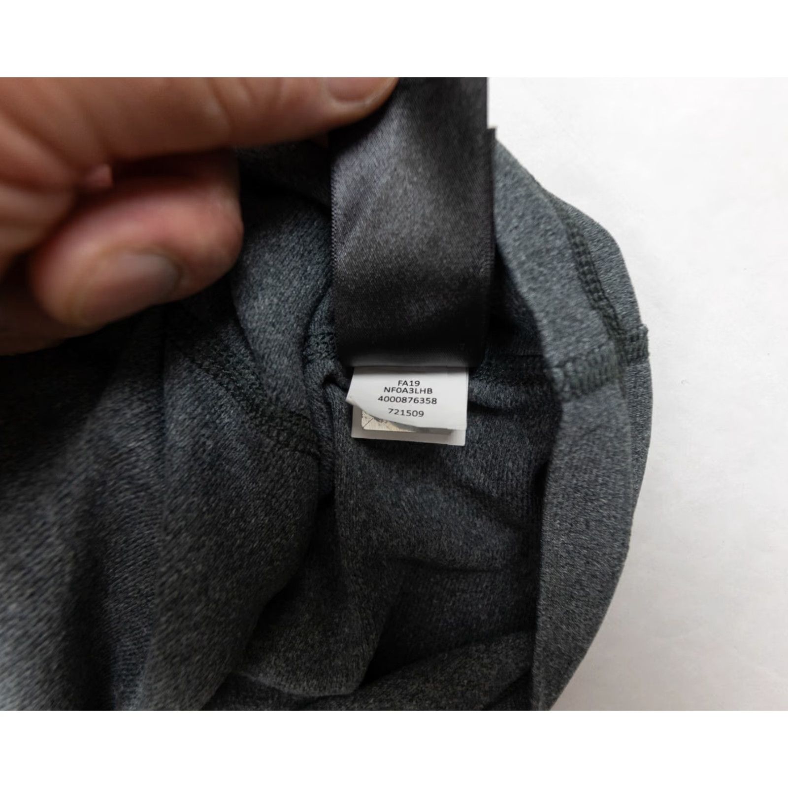 The North Face The North Face Sweater Mens Medium Gray 1/4 Zip Tech Fleece Pullover Outdoor Mens Size US M / EU 48-50 / 2 - 7 Thumbnail