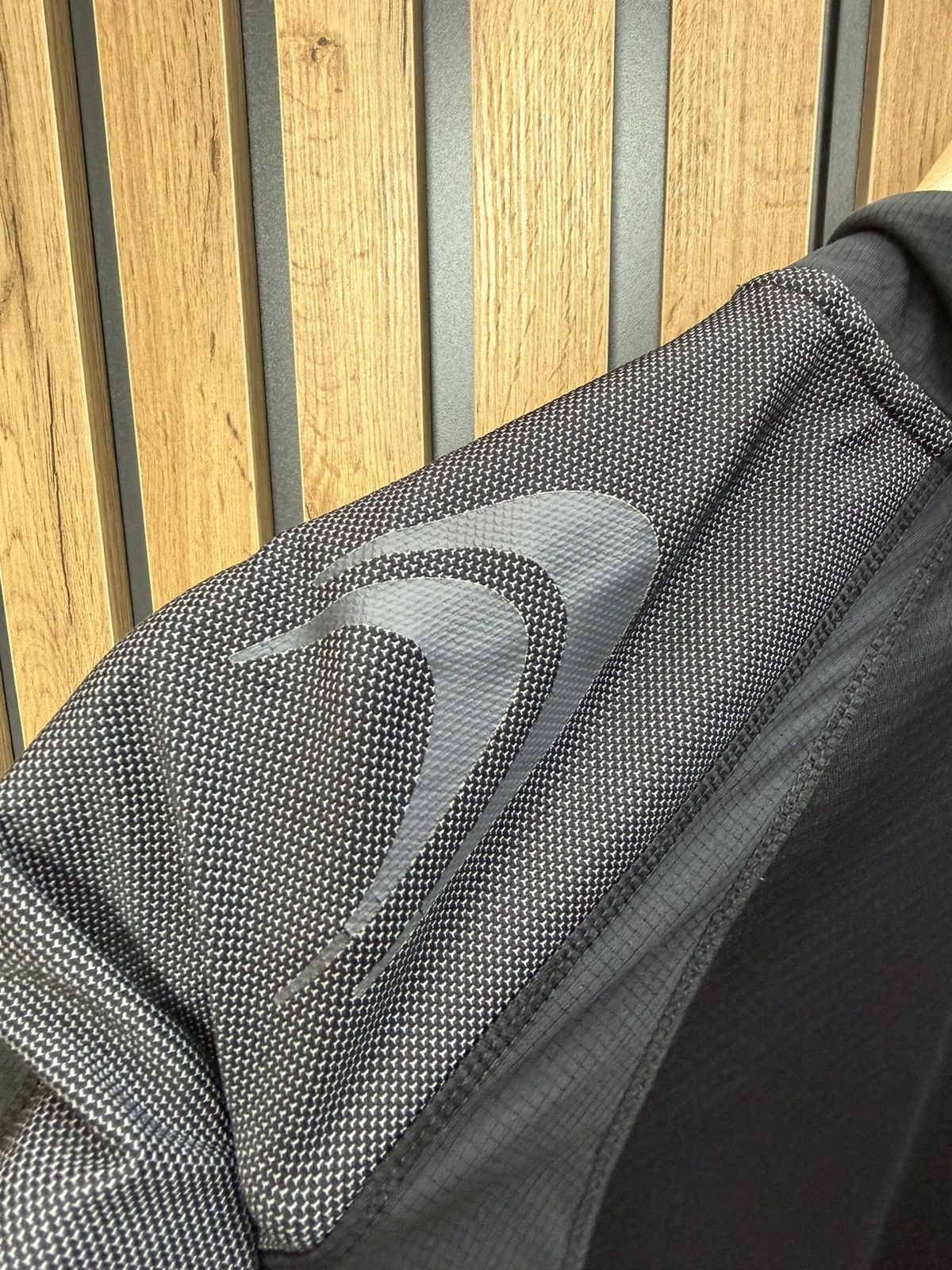 Other Endura Cycling Jersey Half Zip Black Grey Size M Size US M / EU 48-50 / 2 - 10 Thumbnail